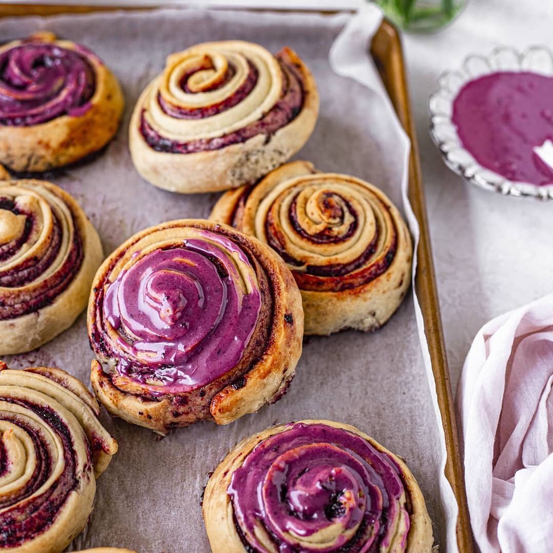 Vegan Berry Swirl Buns