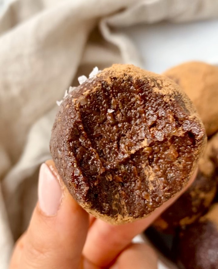 No-Bake Walnut Brownie Bites