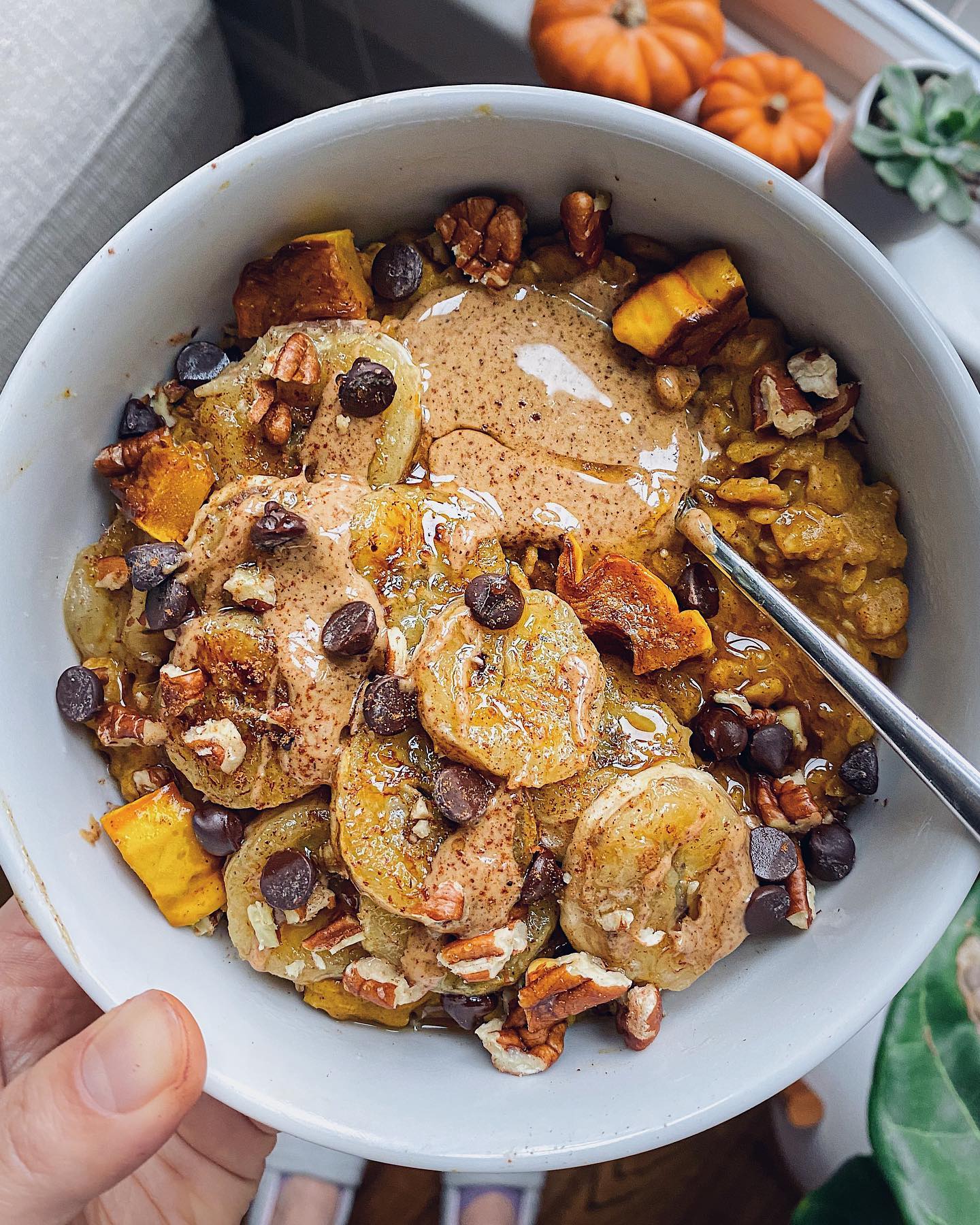 Pumpkin Spice Oatmeal Bowl