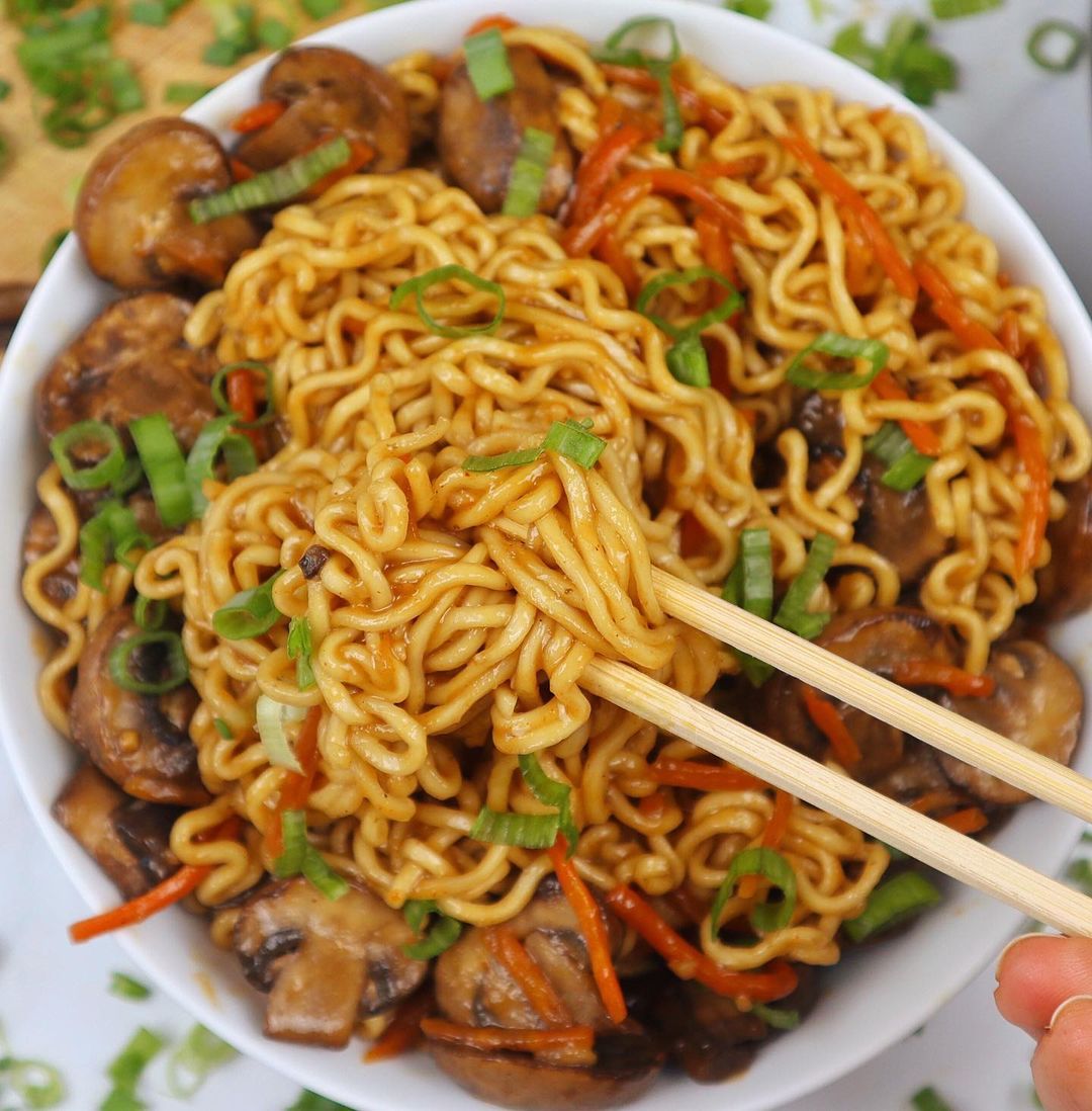 Quick Savory Sweet Noodle Sauce