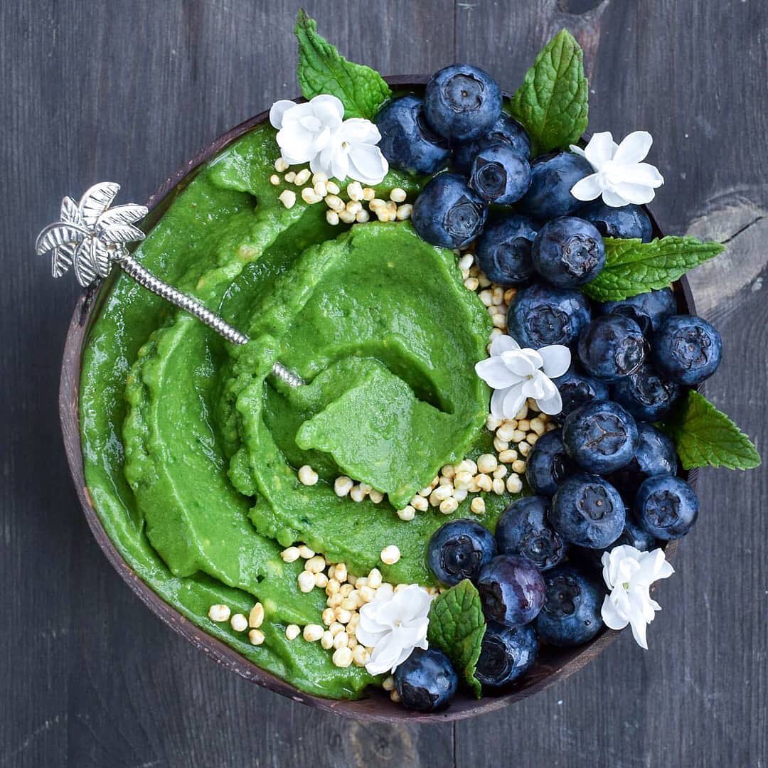 Kale Mint Nicecream Bowl