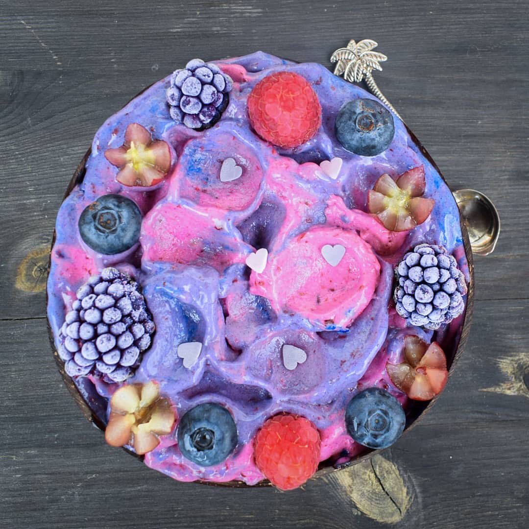Color Bomb Smoothie Bowl