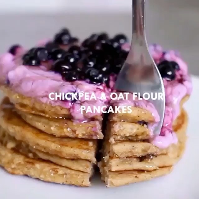 Vegan Chickpea and Oat Flour Pancakes