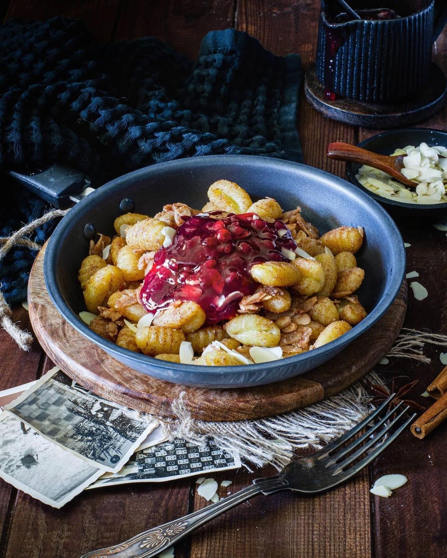 Sweet Fried Gnocchi with Cinnamon and Almonds