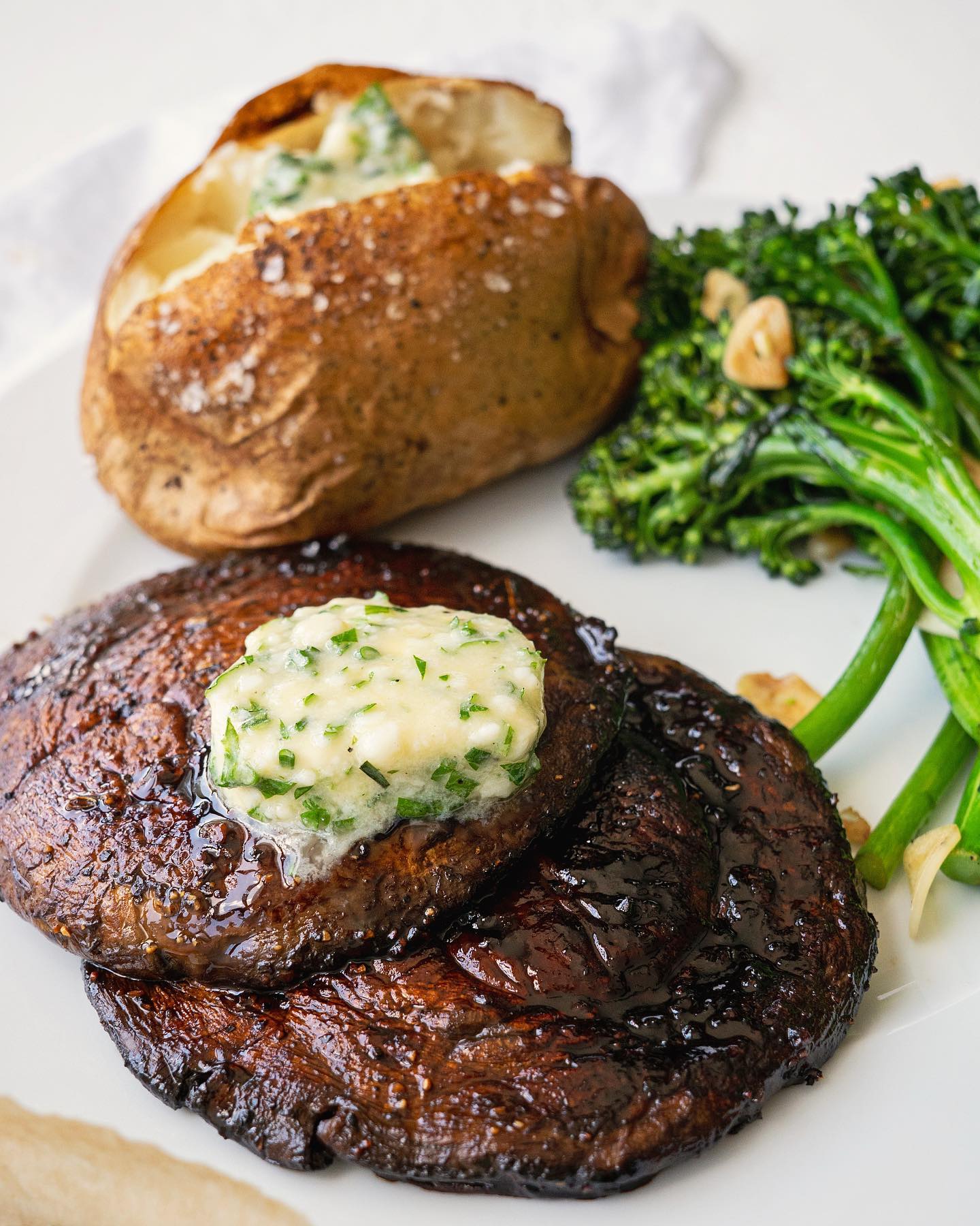 Bleu Cheese Compound Butter for Grilled Portobellos and Baked Potatoes