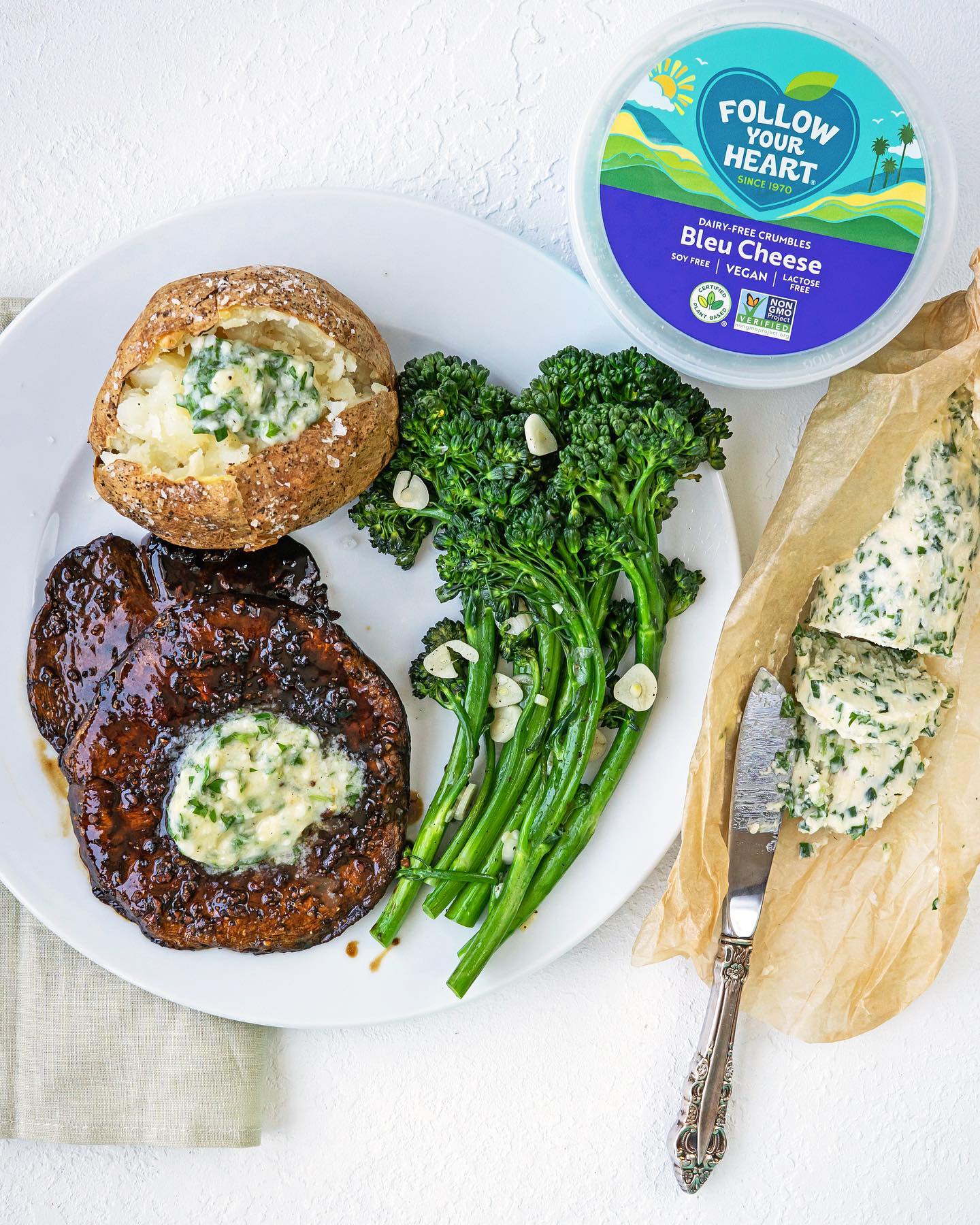 Bleu Cheese Compound Butter for Grilled Portobellos and Baked Potatoes