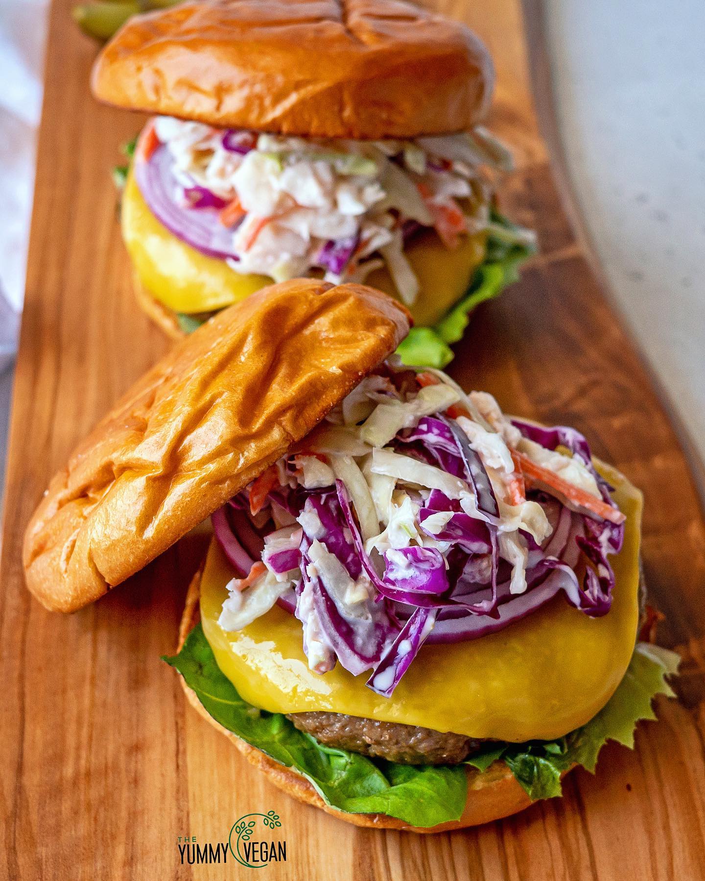 Juicy Horseradish Cheddar Burger with Slaw