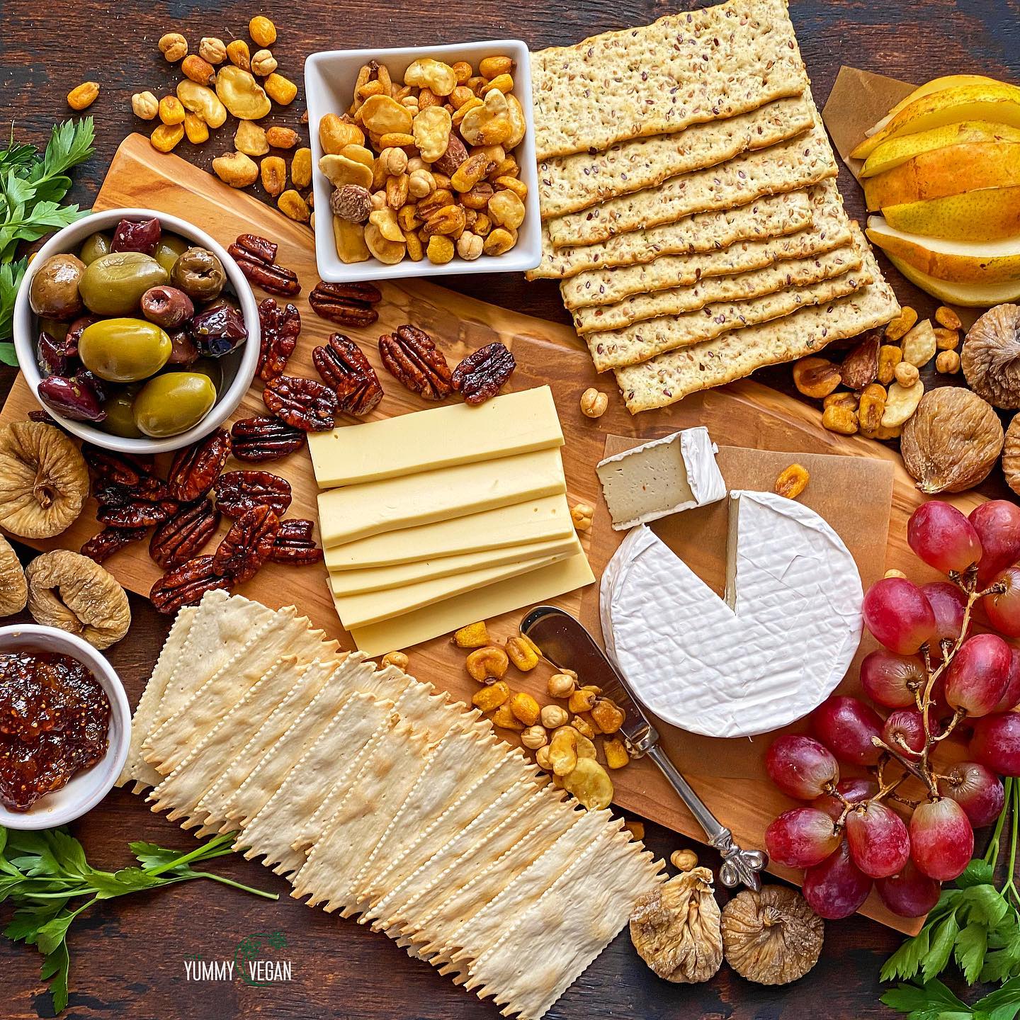 Easy Vegan Cheese Board