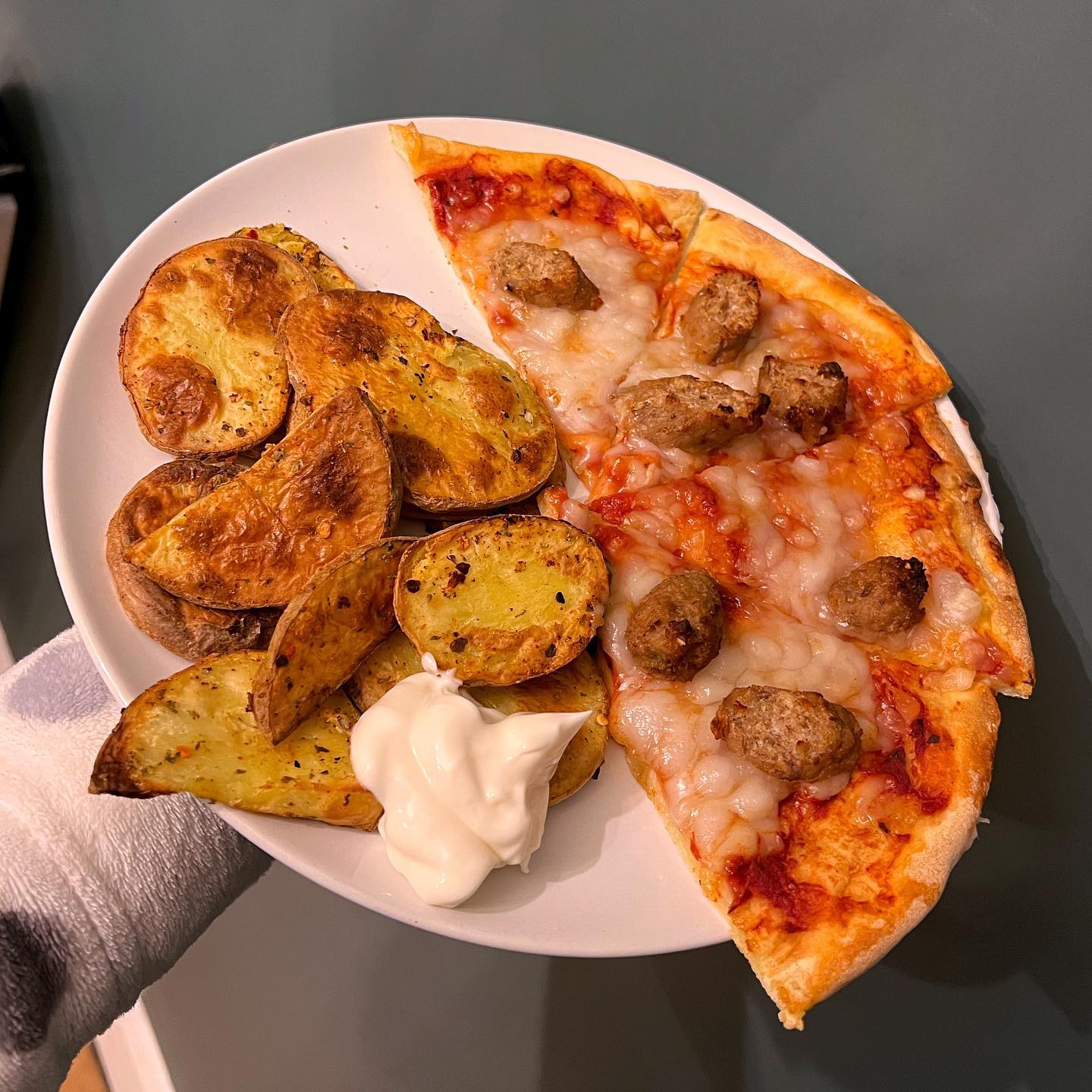 Easy Birthday Pizza with Sausages