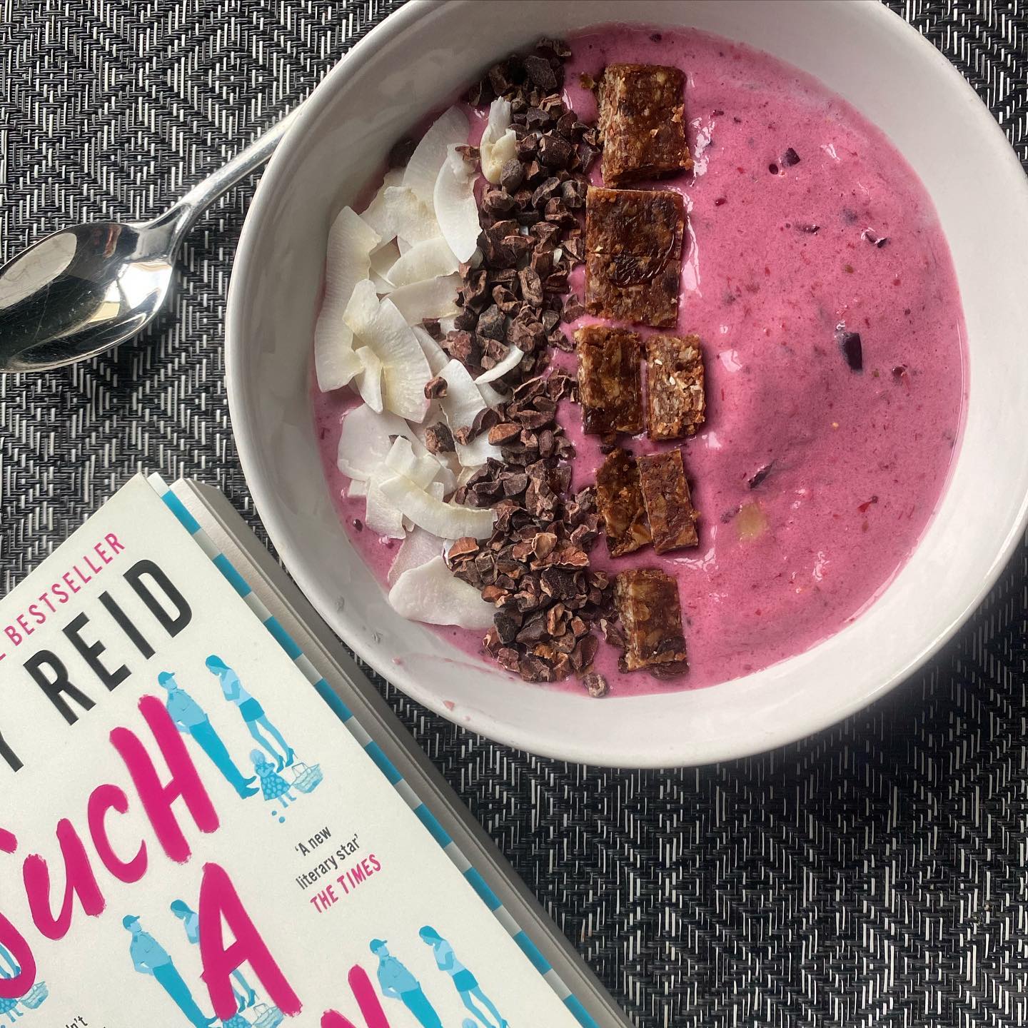 Berry Banana Smoothie Bowl