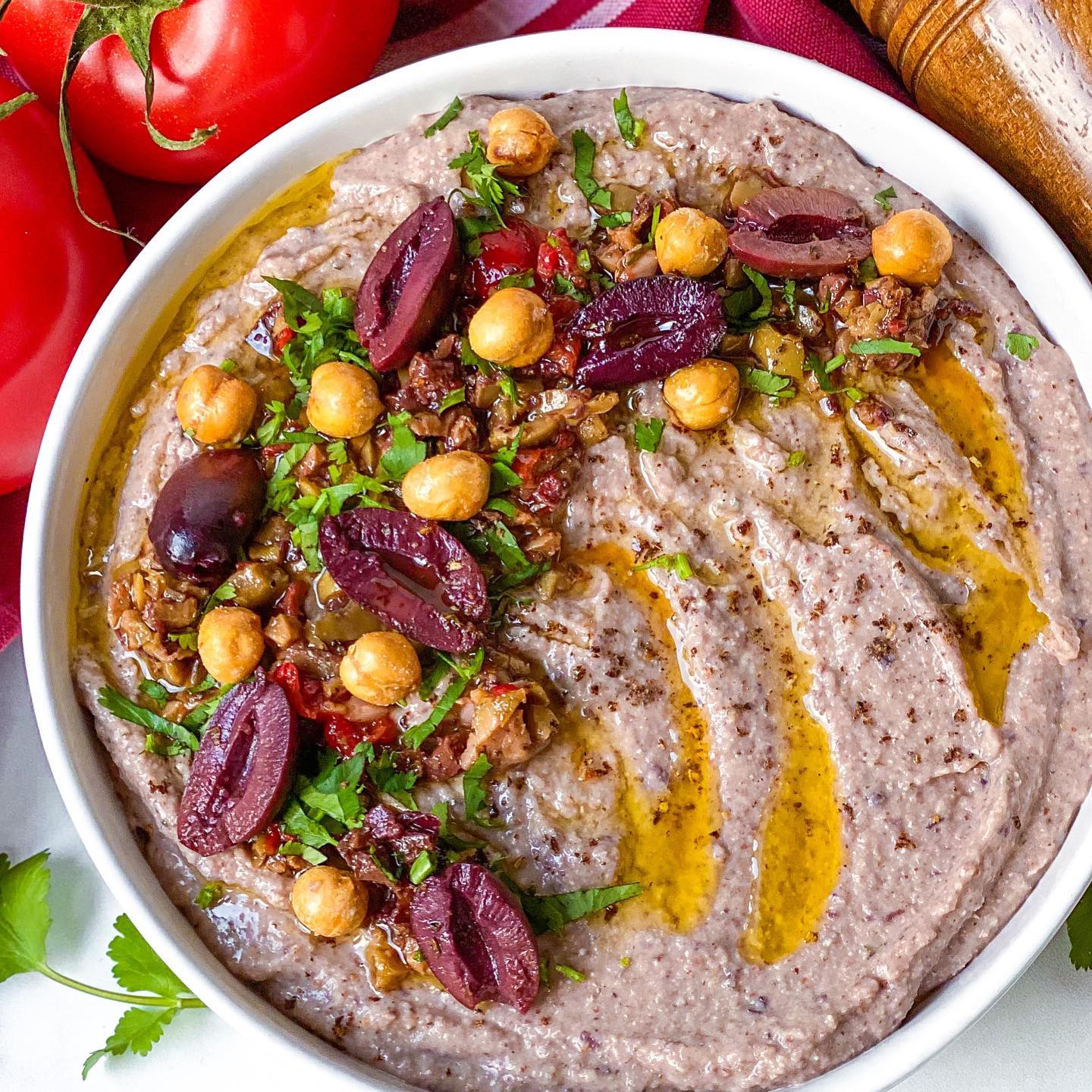 Creamy Mediterranean Kalamata Hummus