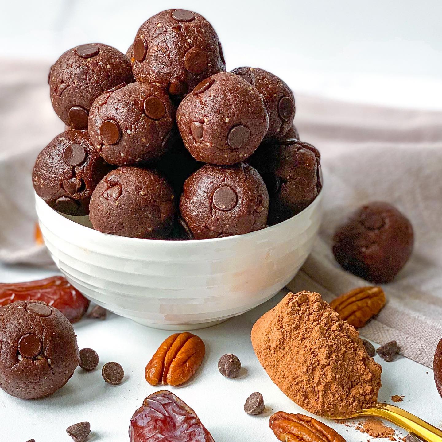Chocolate Fudge Brownie Protein Bites