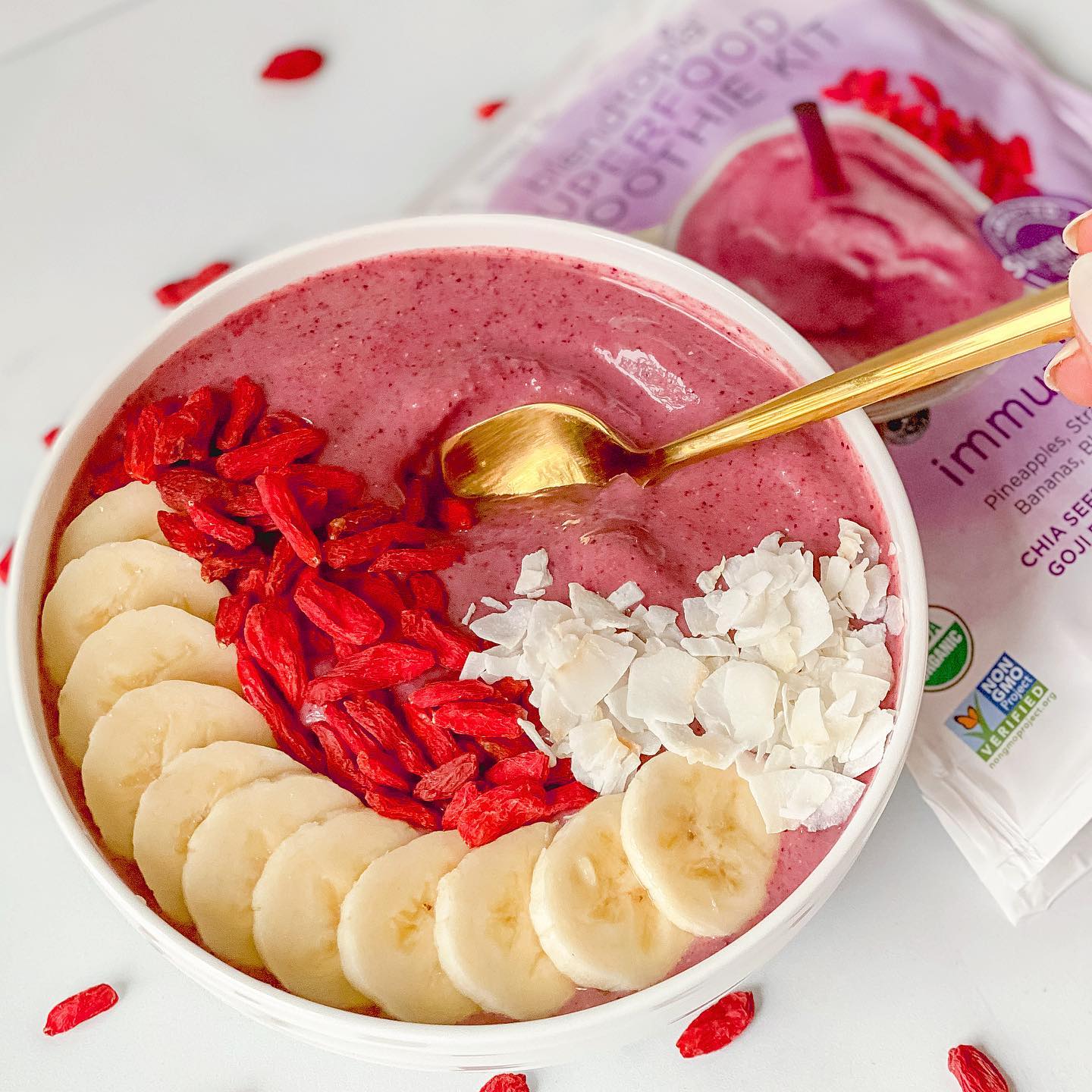 Easy Superfood Immunity Smoothie Bowl