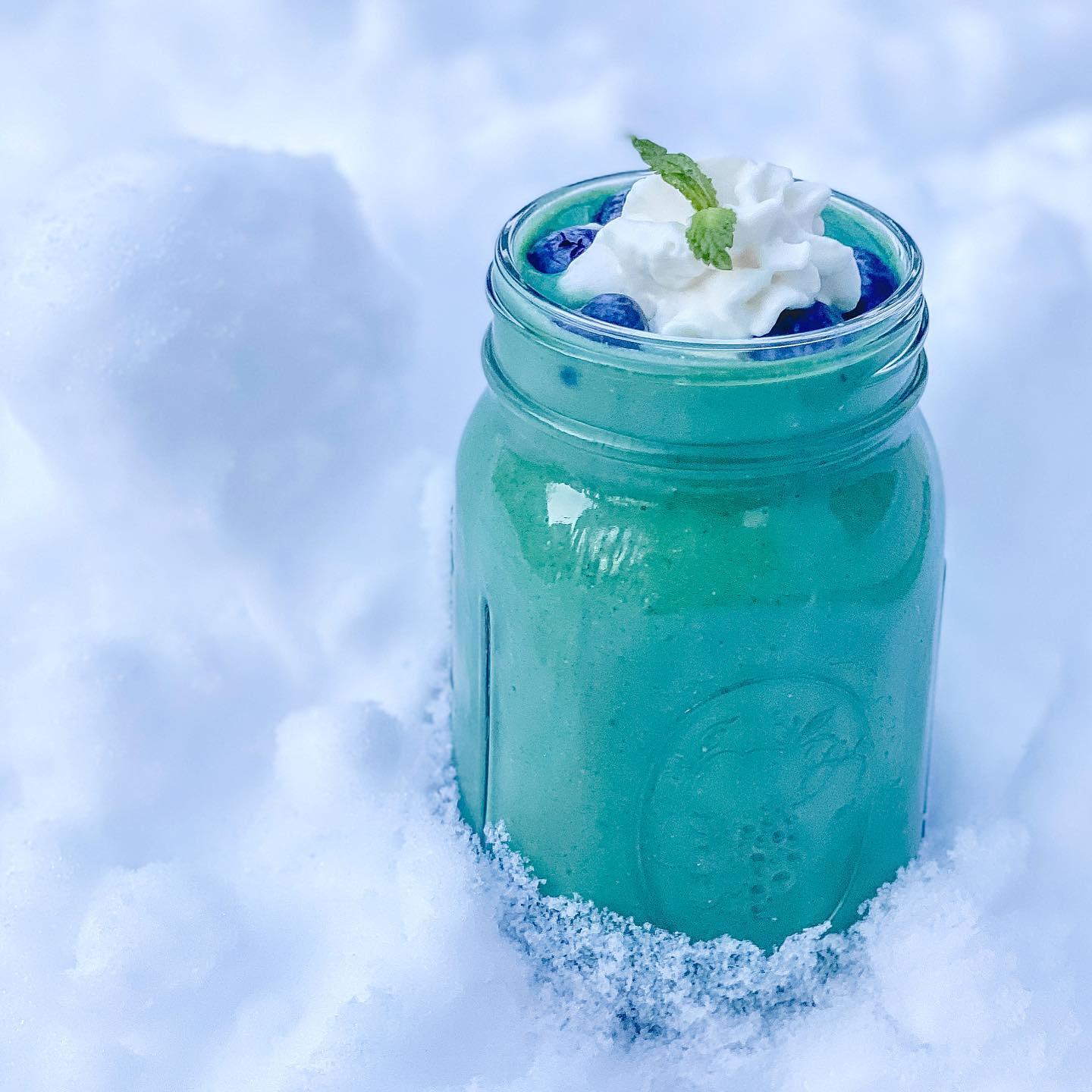 Blue Spirulina Mint Smoothie