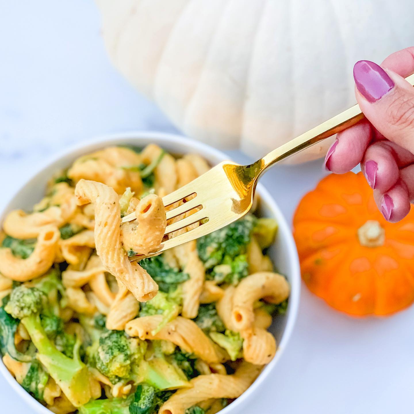 Vegan Pumpkin Mac and Cheese