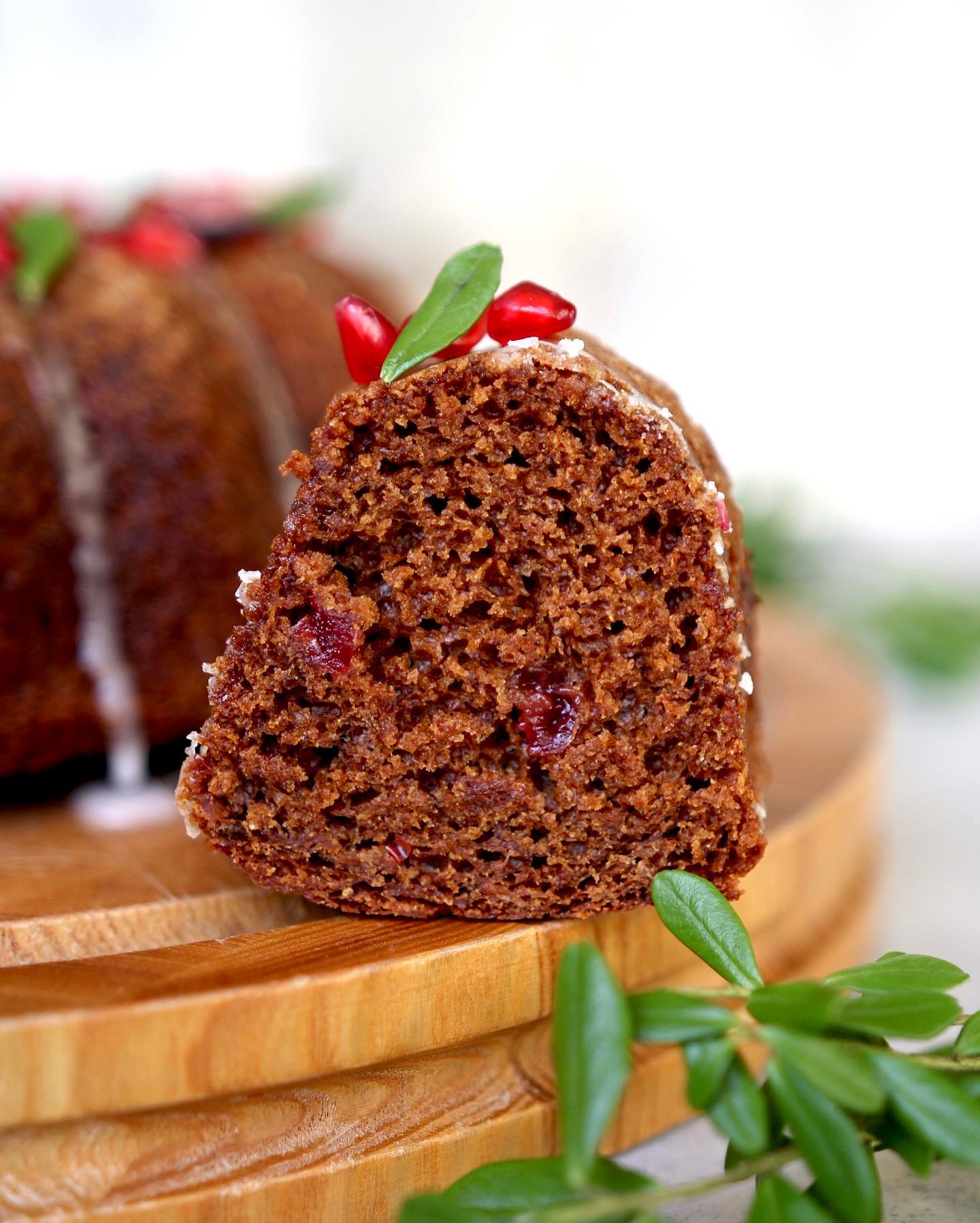 Festive Vegan Gingerbread Cake