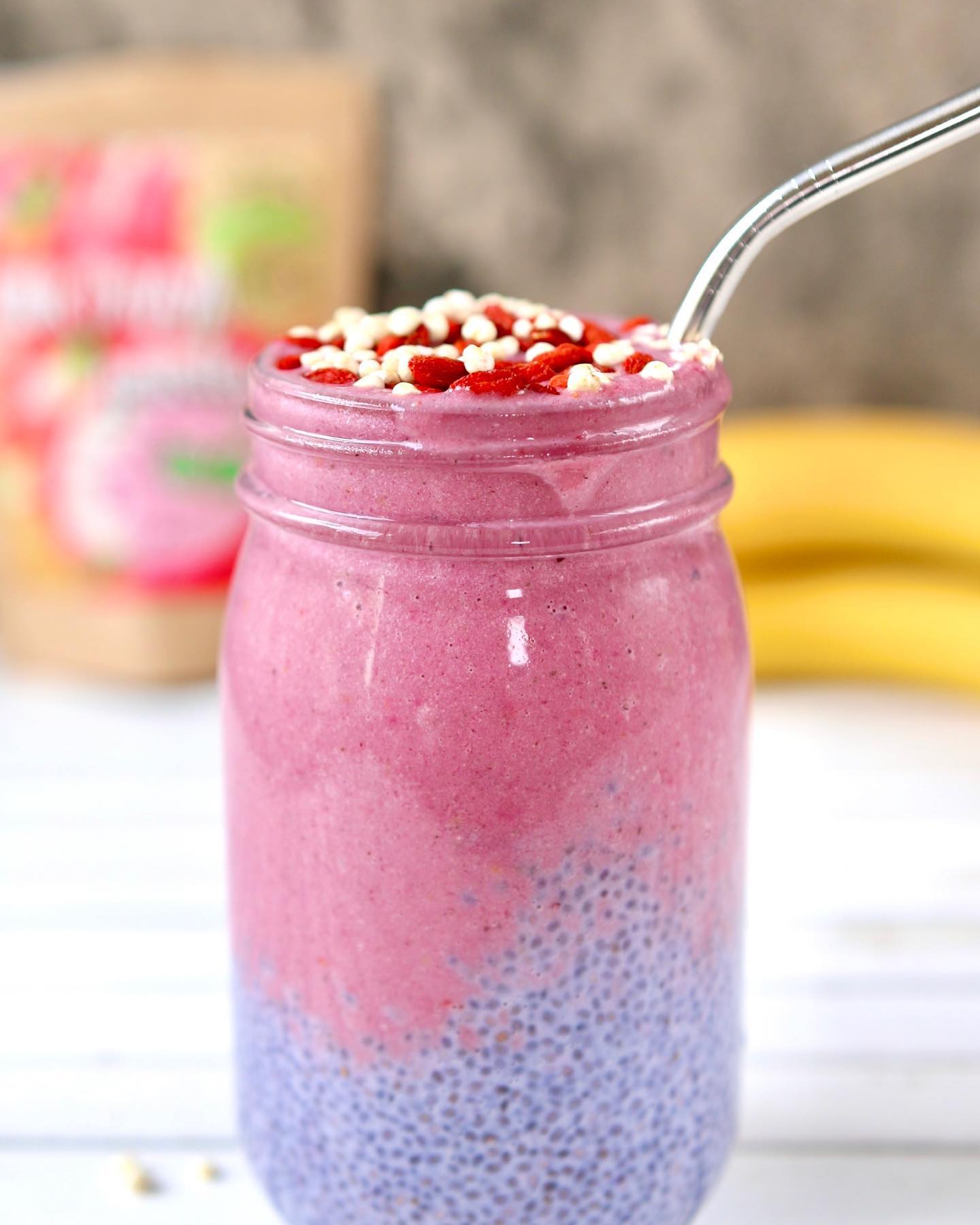 Vegan Smoothie with Beetroot and Chia Pudding