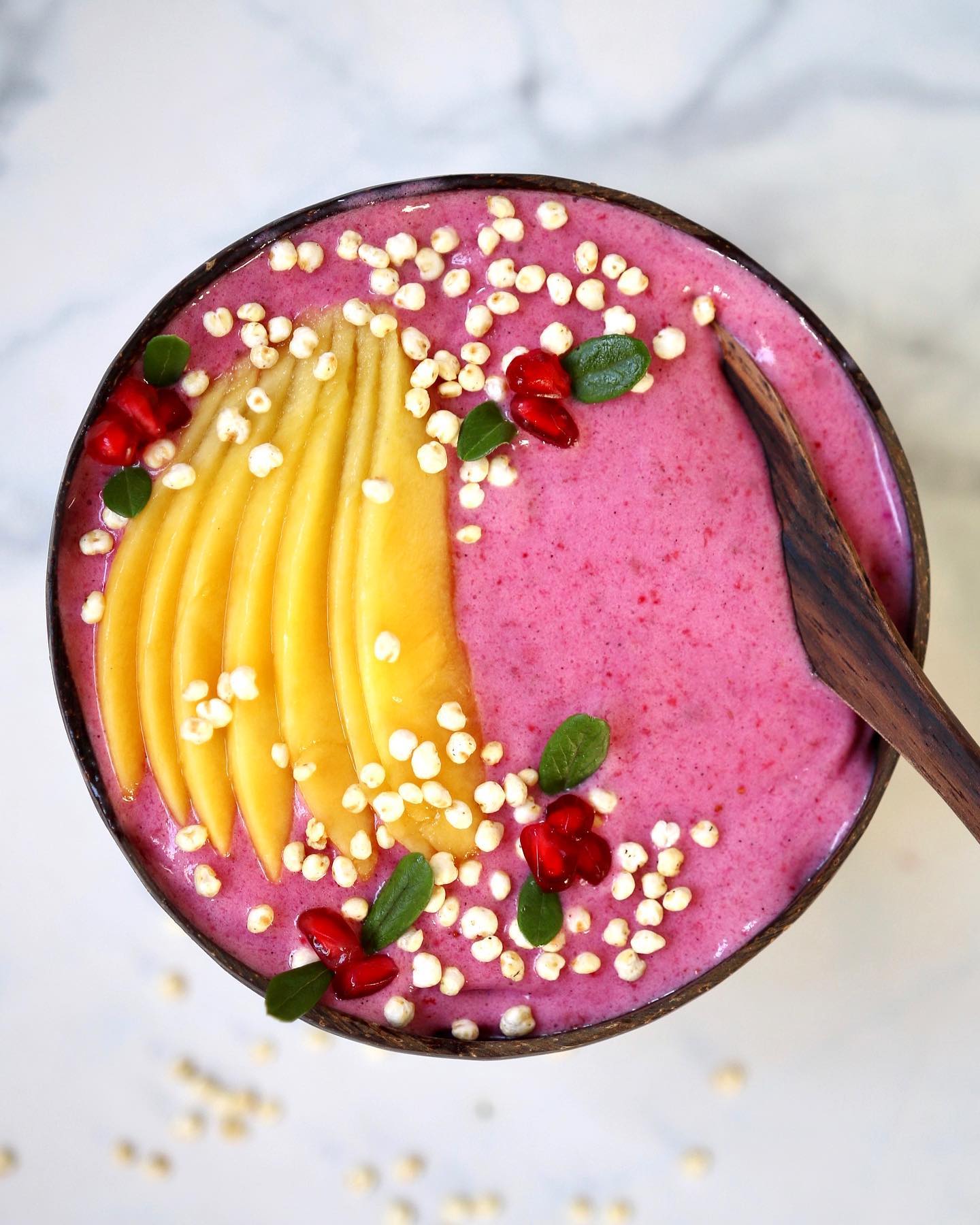 Bright Pink Pitaya Smoothie Bowl