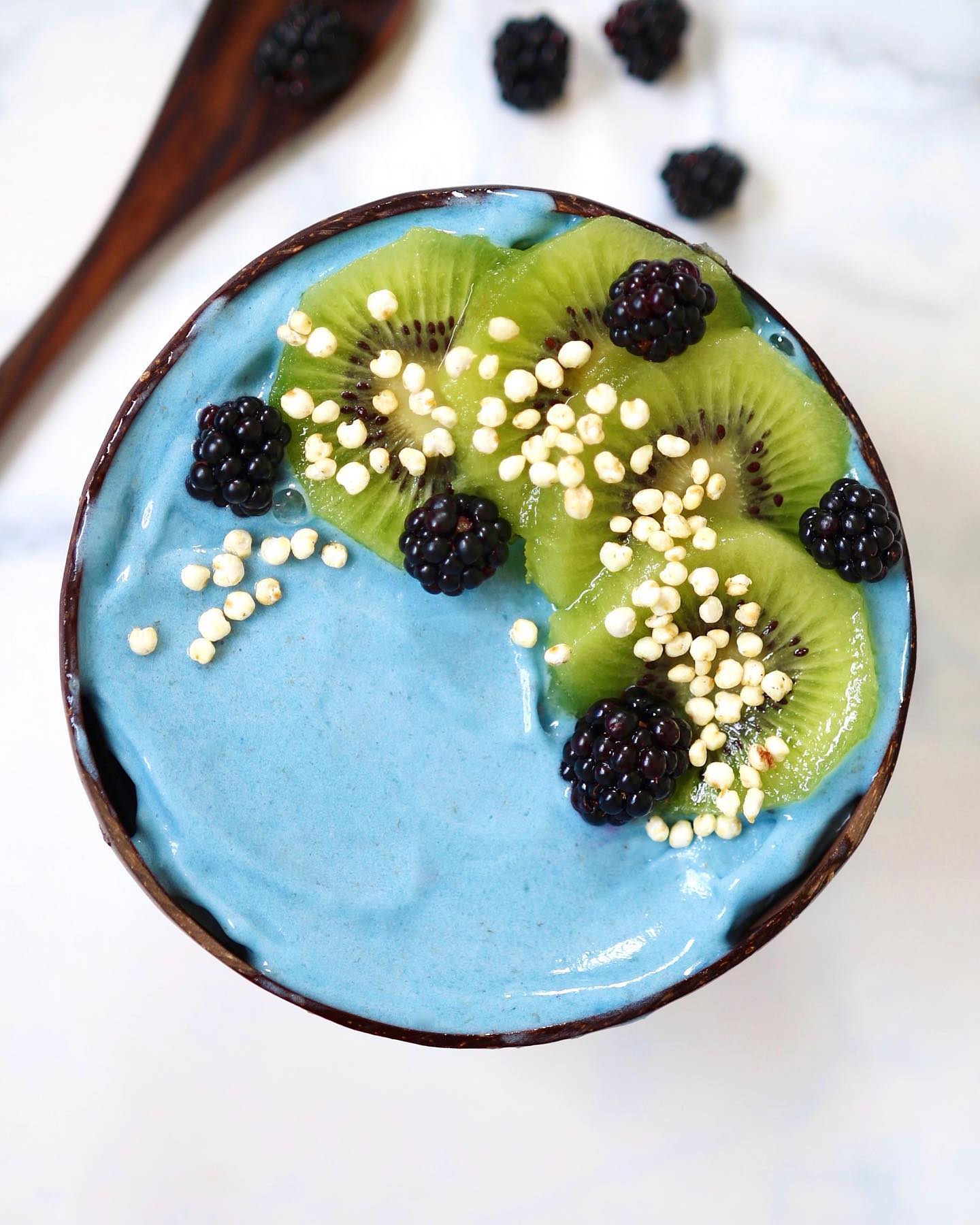 Blue Spirulina Banana Smoothie Bowl