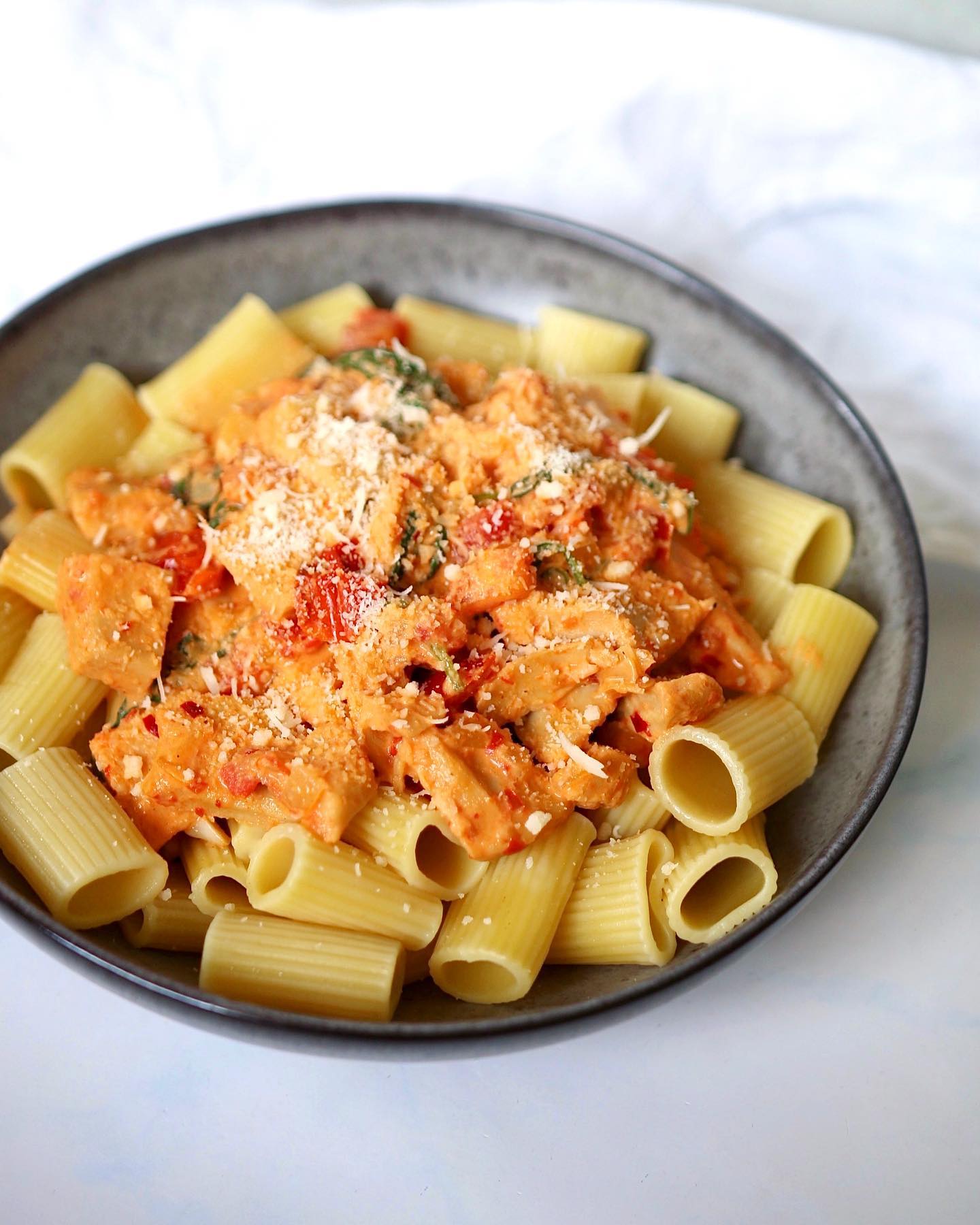 Creamy Ajvar Pasta with Vegan Chicken