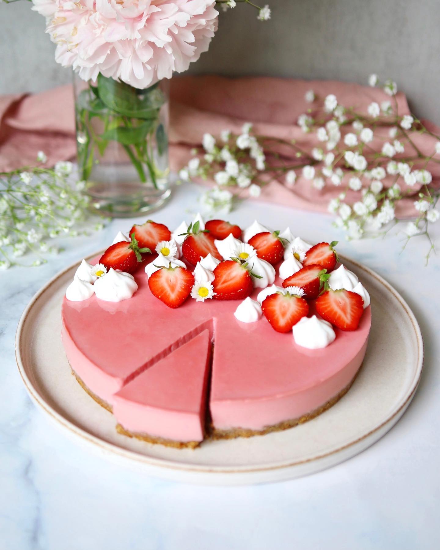 Vegan Strawberry Tart with Agar Agar