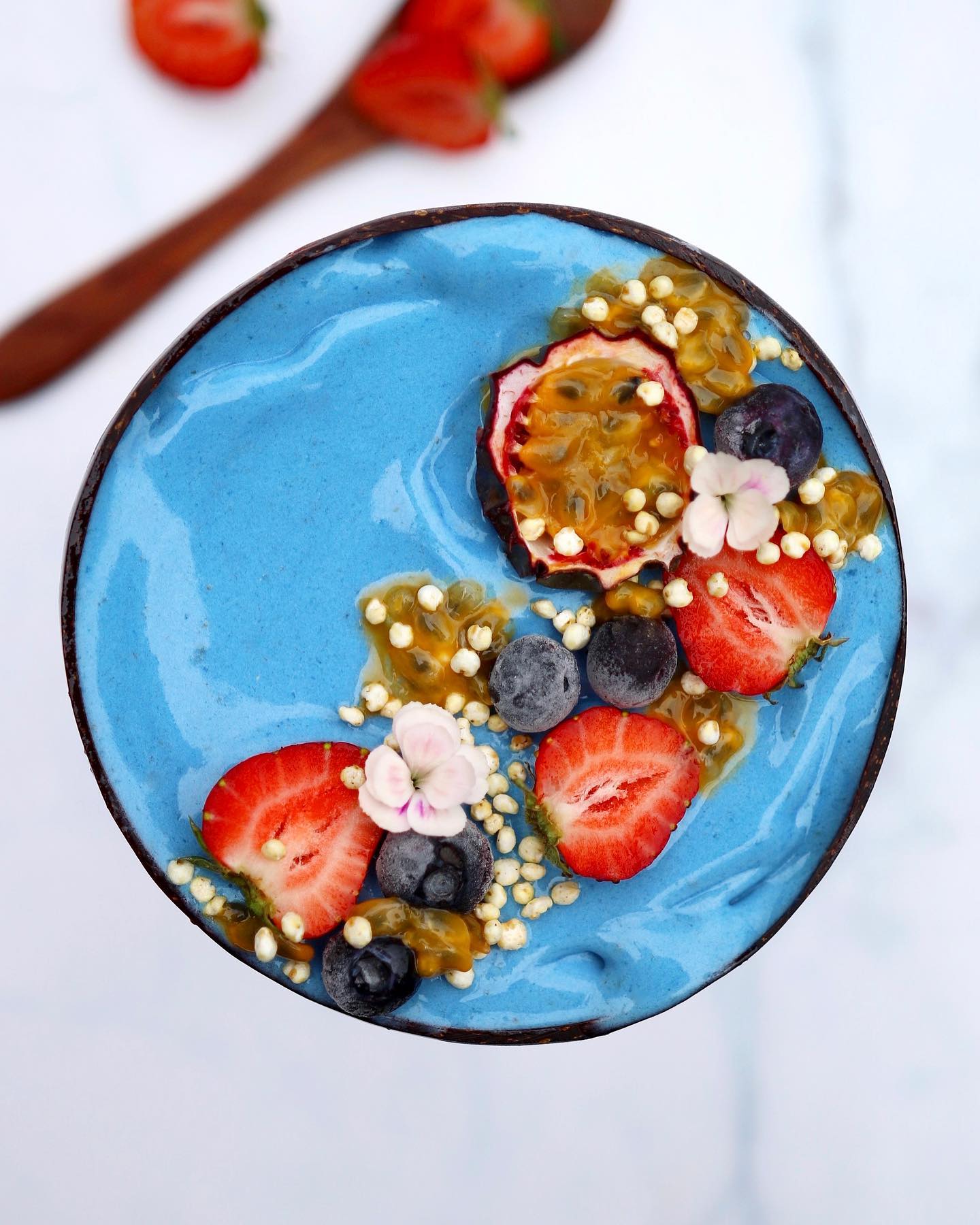 Blue Spirulina Smoothie Bowl