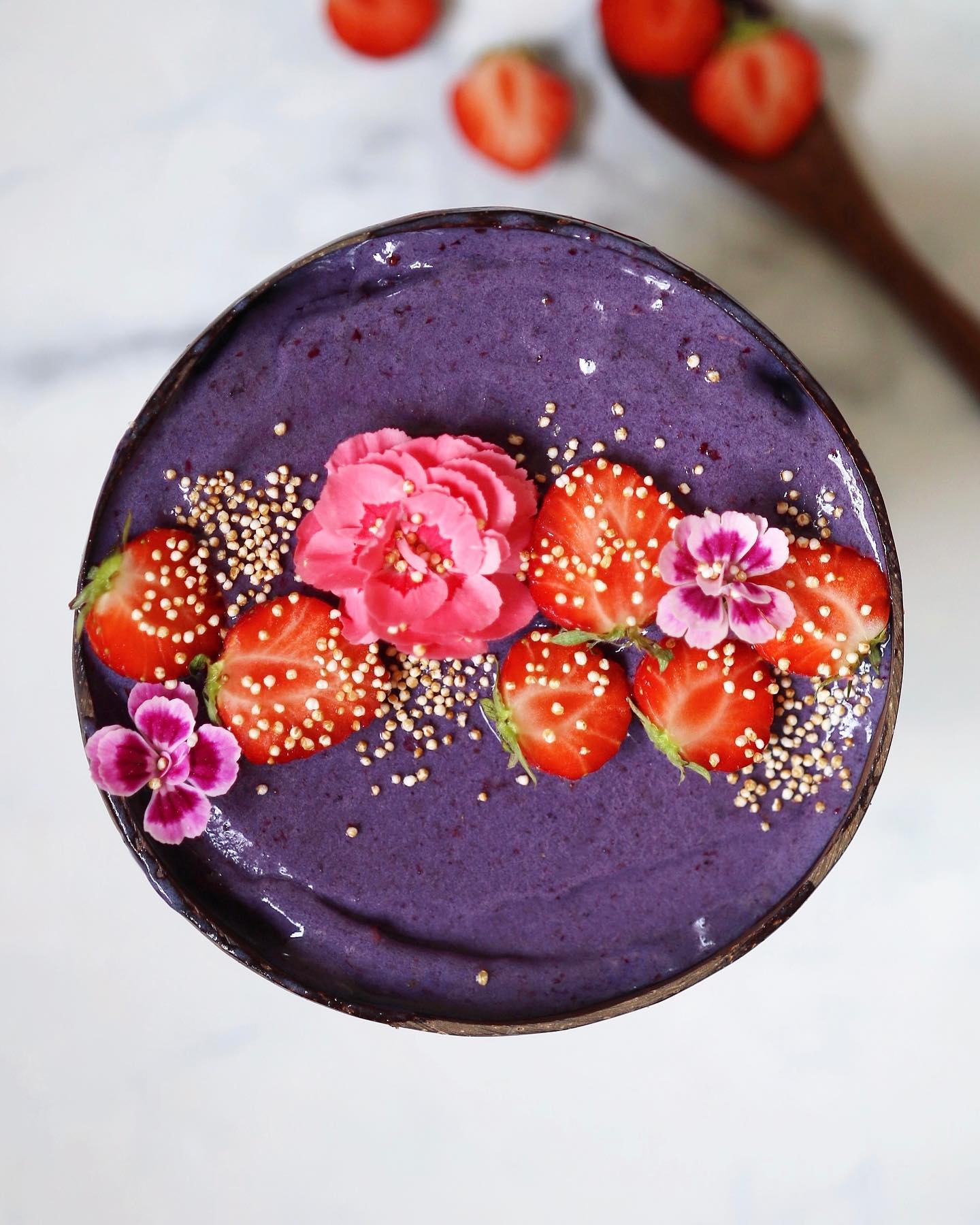 Vegan Banana Blackberry Spirulina Smoothie Bowl