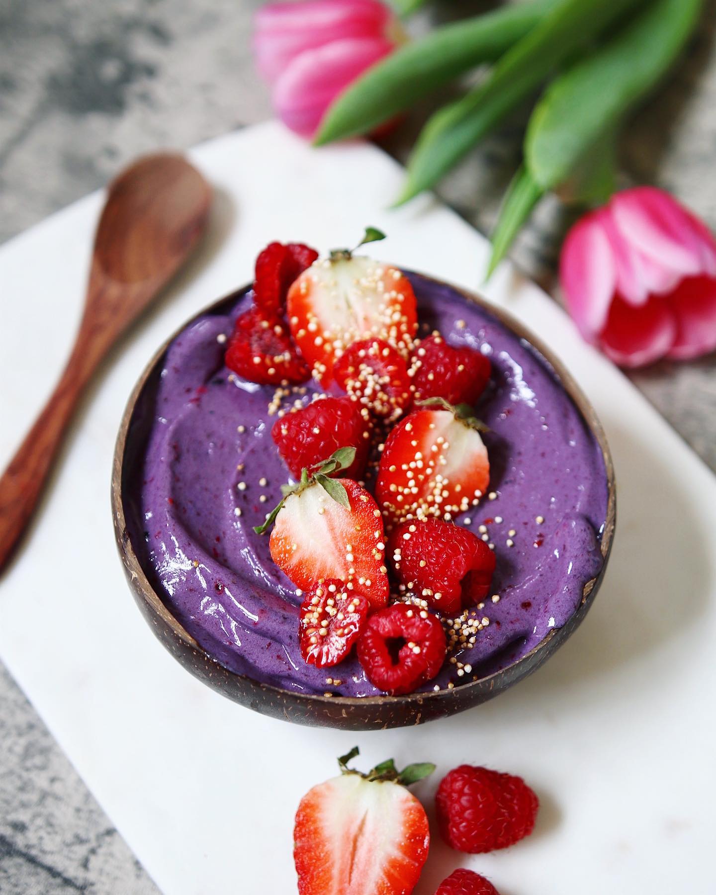 Vegan Blackberry Smoothie Bowl