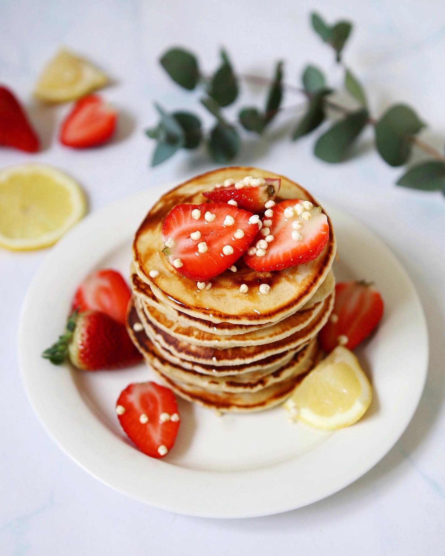 Fluffy Vegan Lemon Pancakes