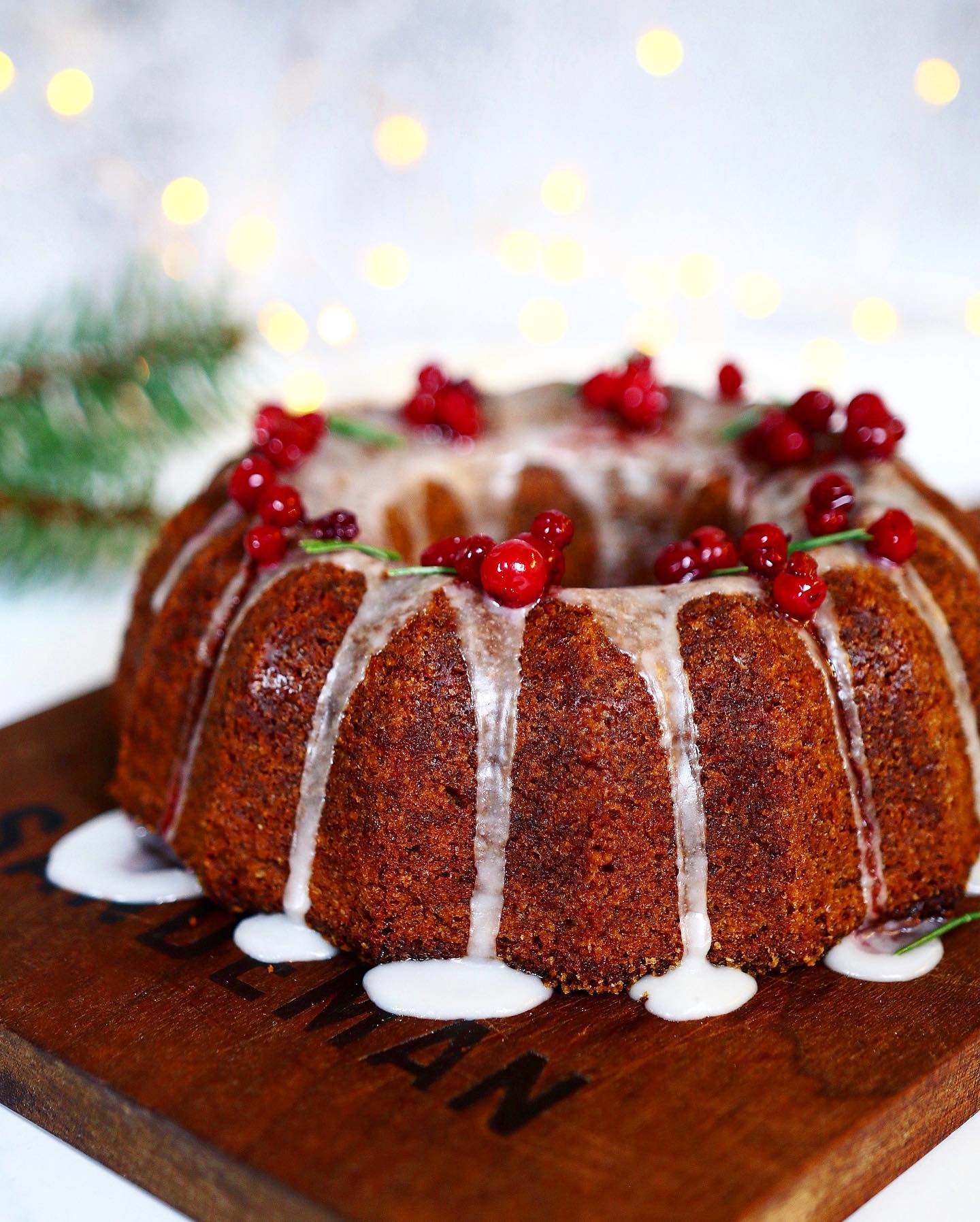 Vegan Soft Gingerbread Cake