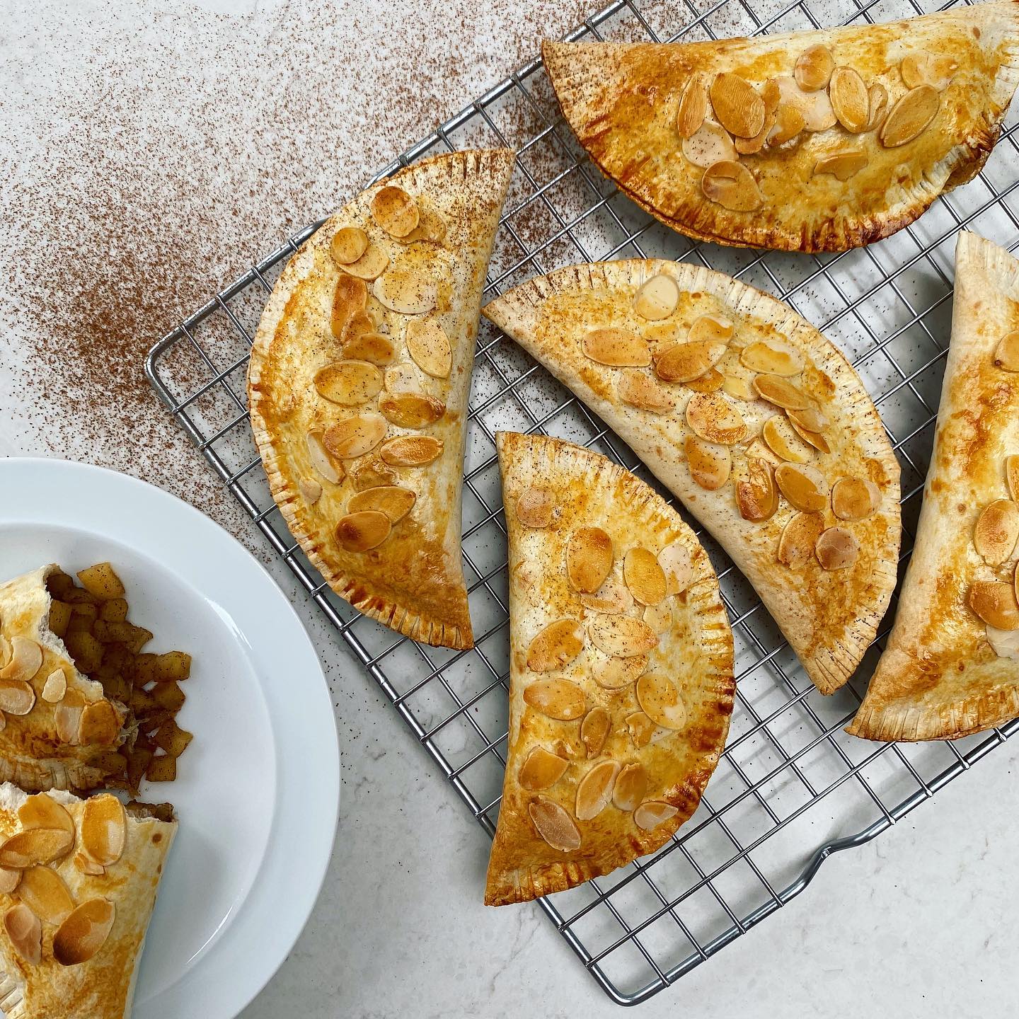 Healthy Apple Pie Wraps