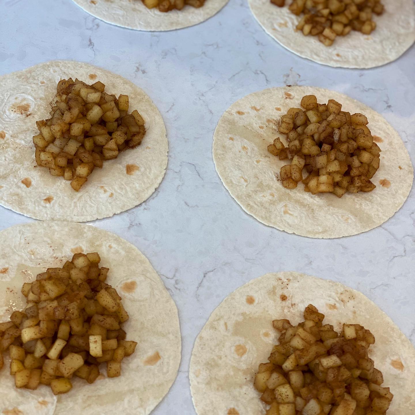 Healthy Apple Pie Wraps