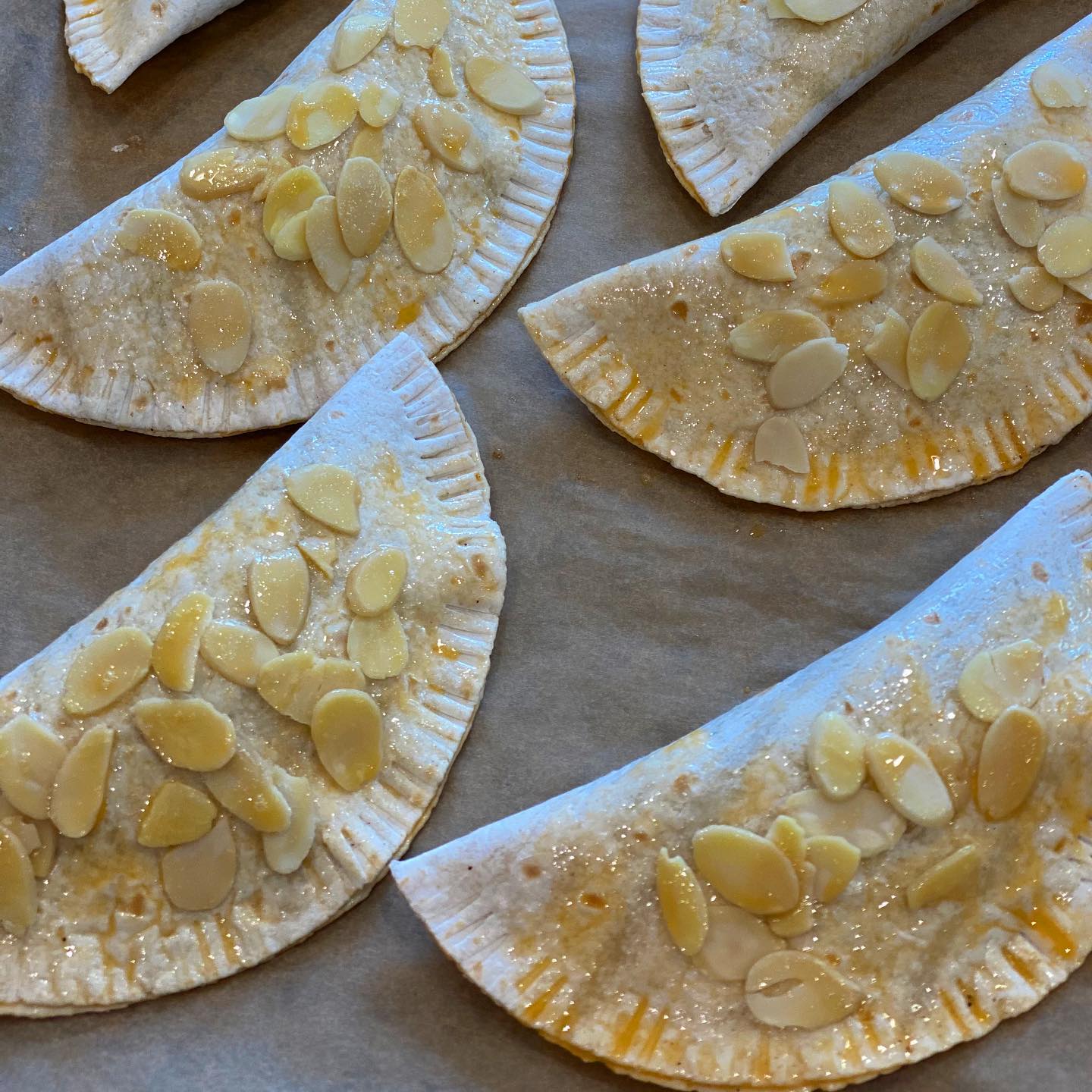Healthy Apple Pie Wraps