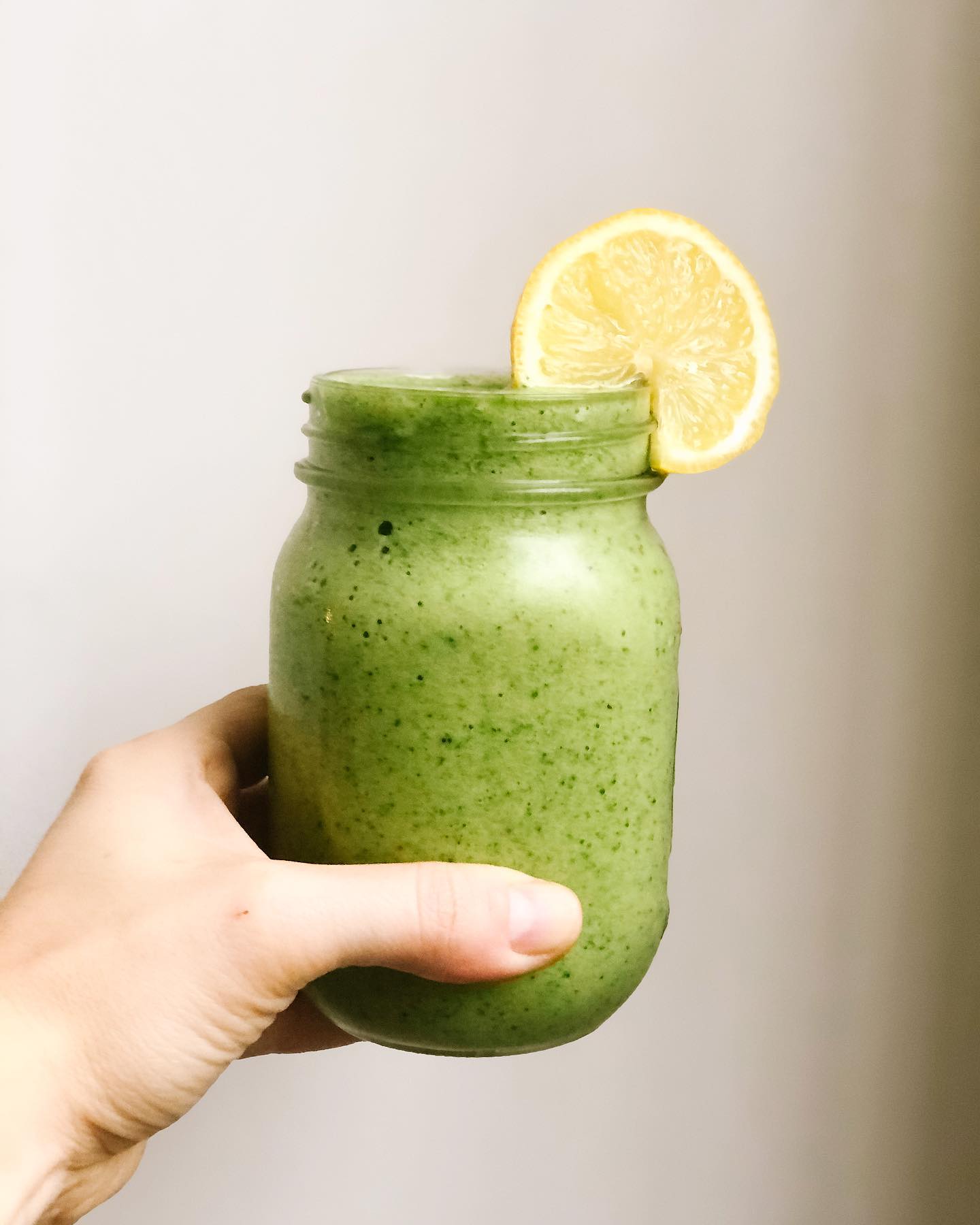 Immune Boosting Vitamin C Smoothie with Spinach