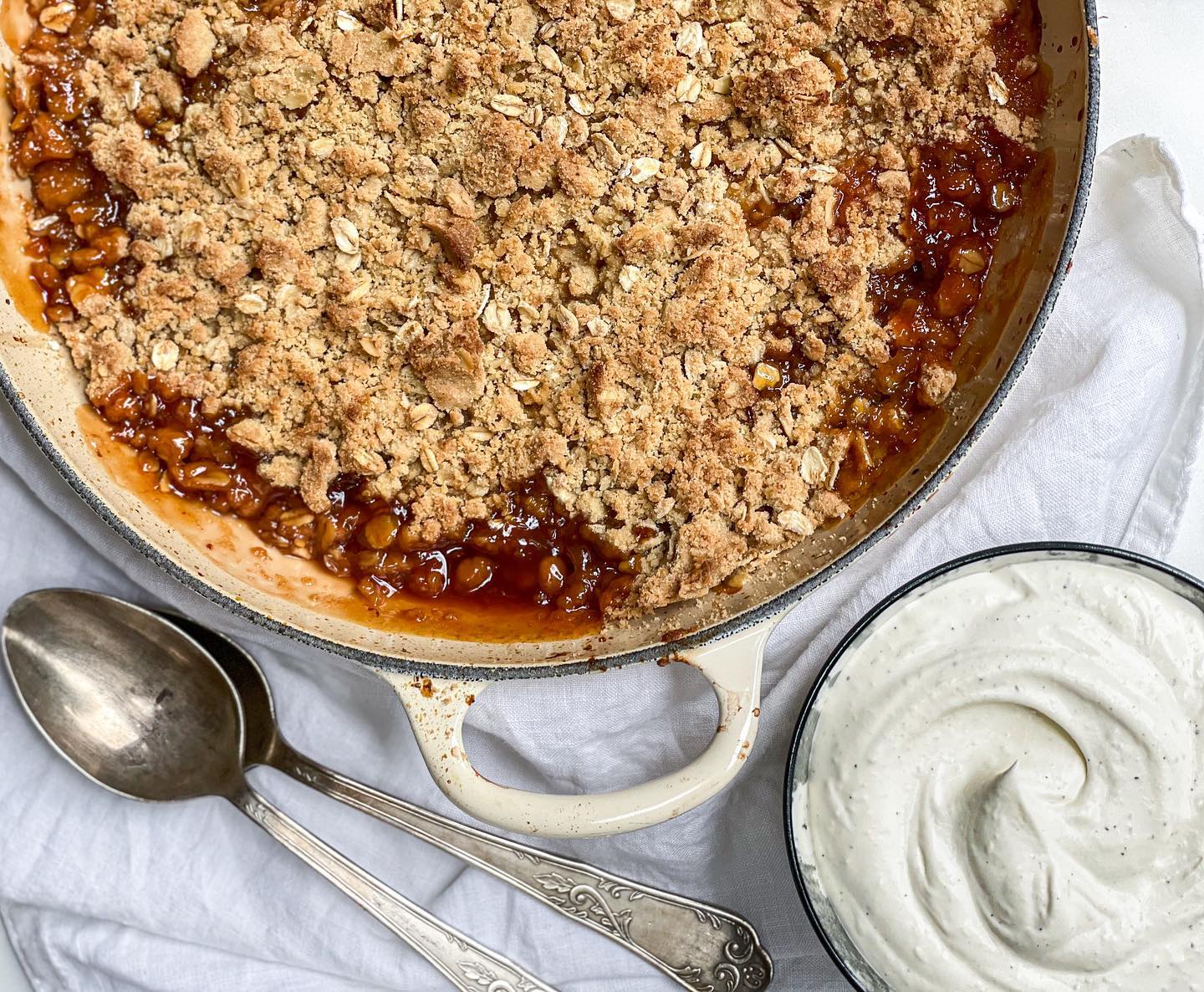 Rhubarb Orange Ginger Crumble with Cardamom Cream
