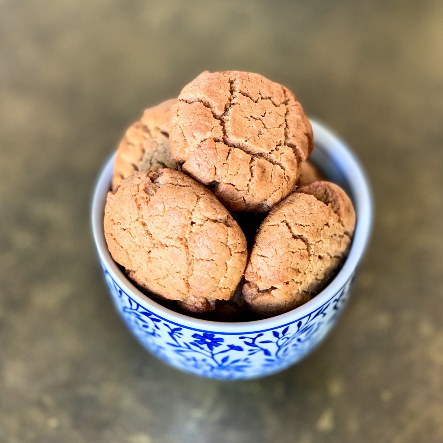 Chewy Macadamia and Date Cookies