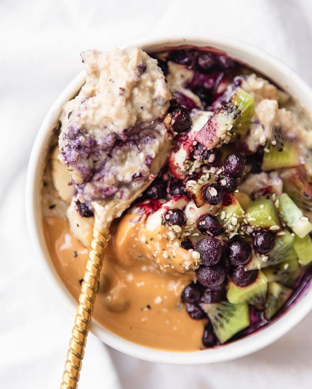 Simple Microwave Oatmeal with Protein and Toppings