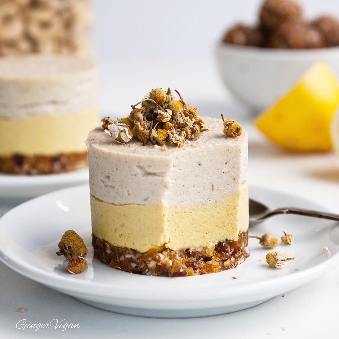 Chamomile Ginger Lemon Cashew Cheesecake