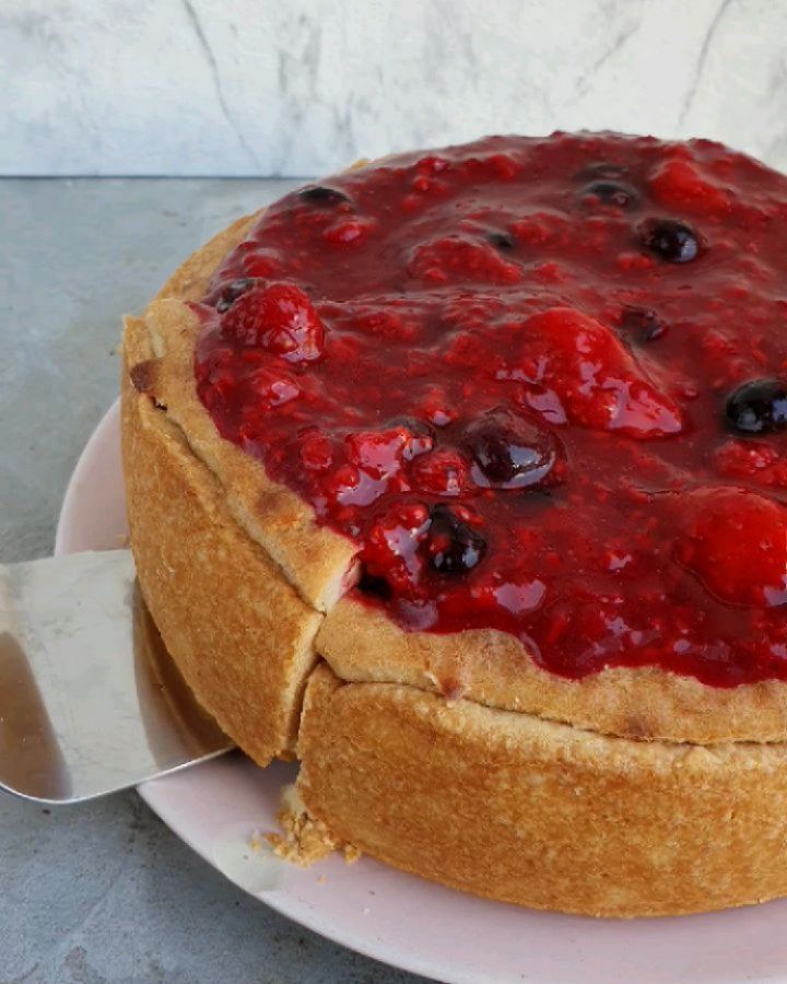 Vegan Cheesecake with Warm Berries