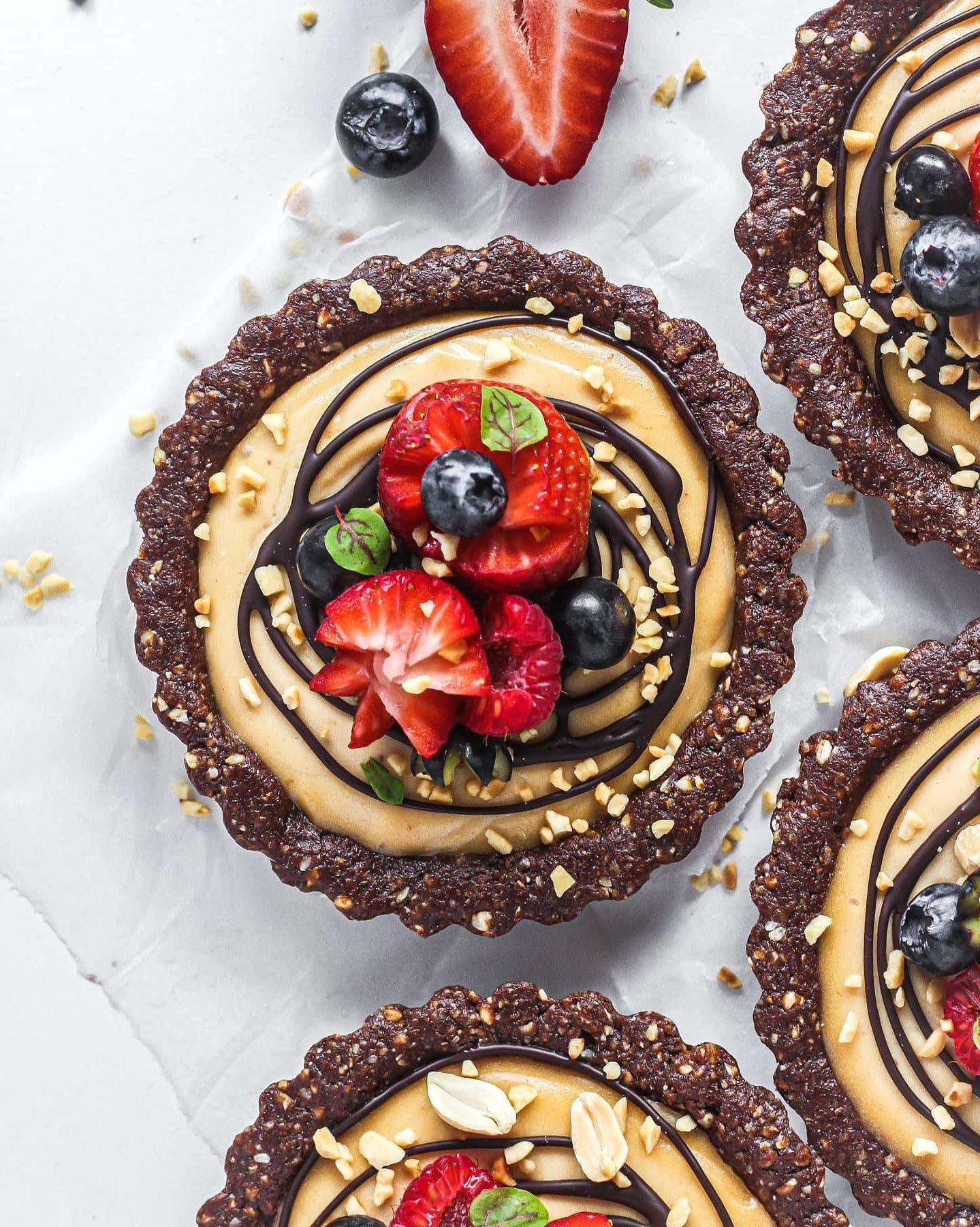 Vegan No-Bake Peanut Butter Mousse Tarts