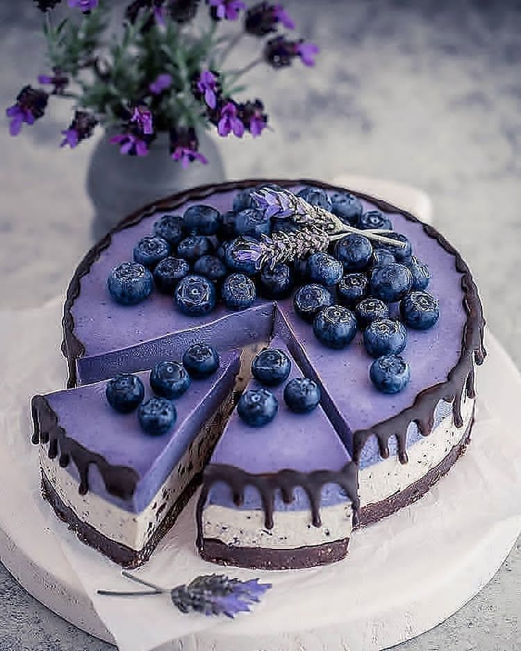 Vegan Stracciatella Maqui Berry White Chocolate Cheesecake