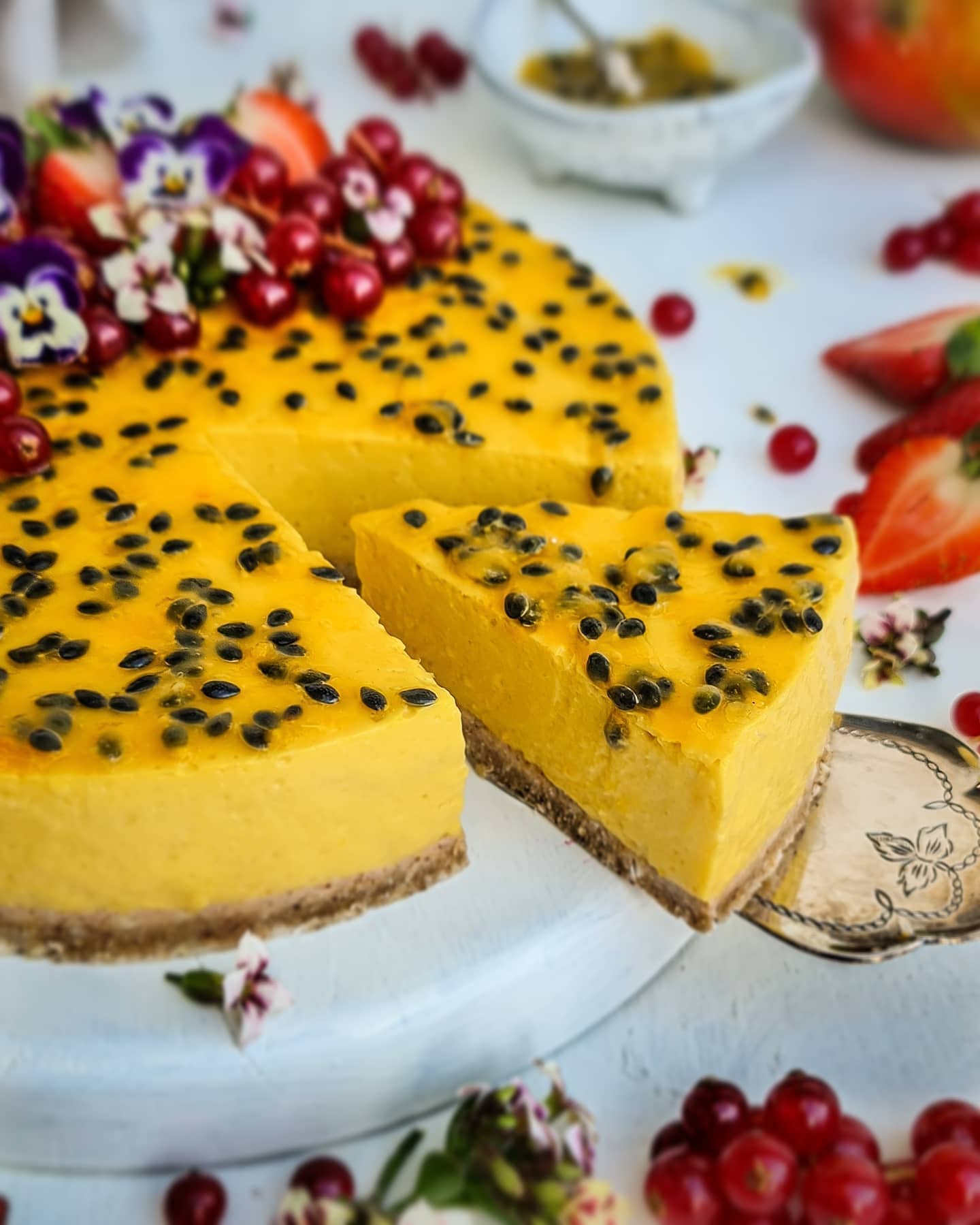 Creamy Mango Passionfruit Cake