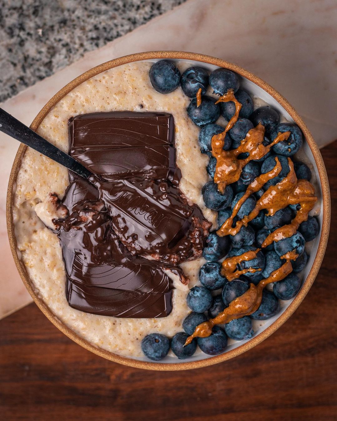 Blueberry Protein Oats Breakfast Dish