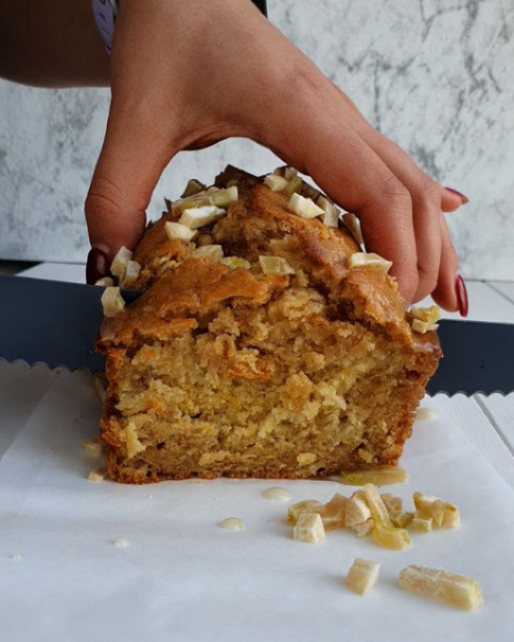 Lemon Cake with Buddhas Hand
