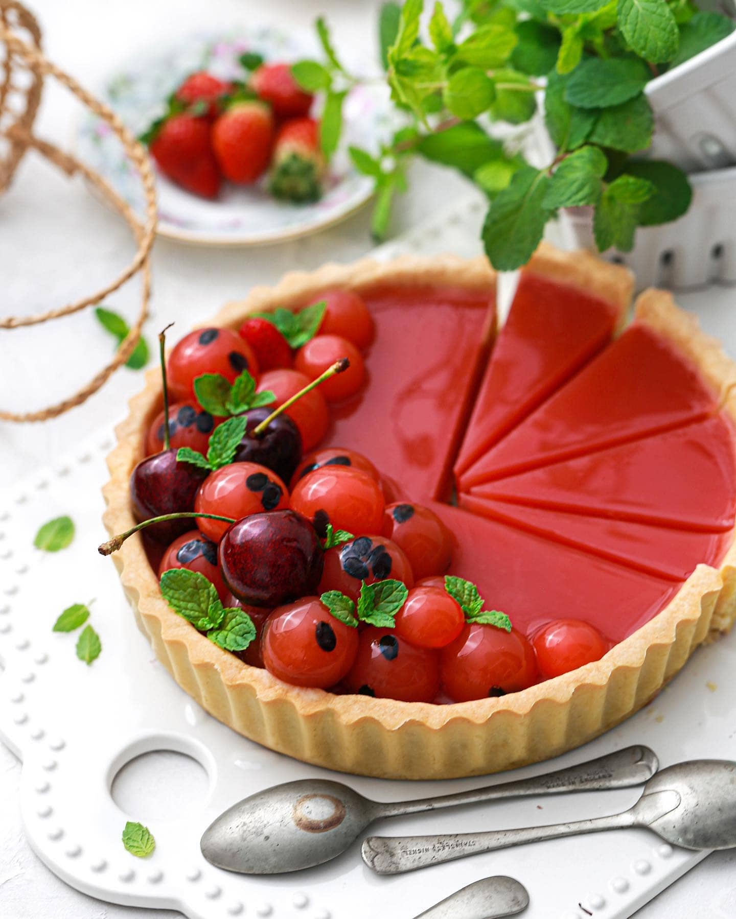 Sugar-Free Strawberry and Watermelon Jelly Tart