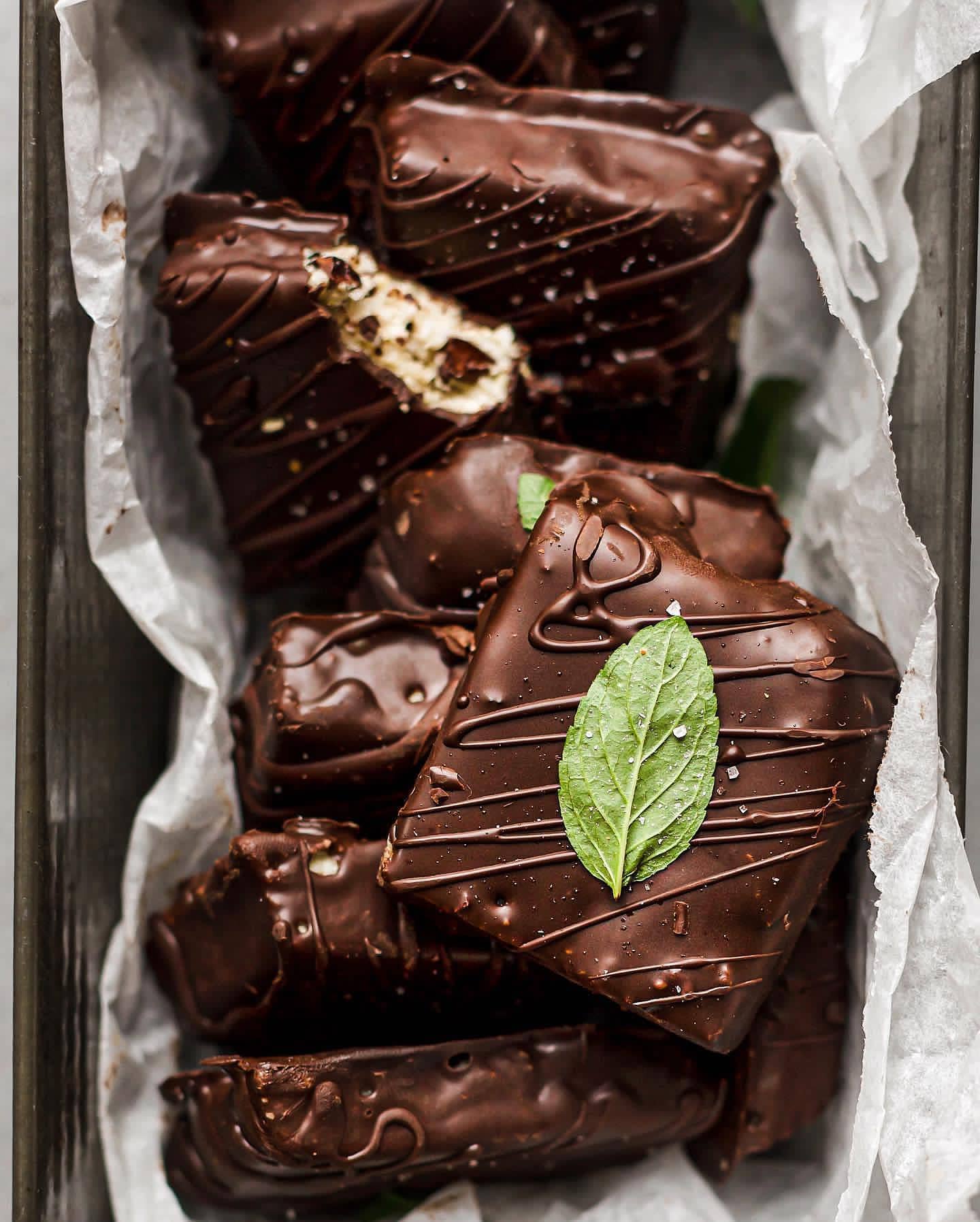 Vegan No-Bake Mint Rough Bars