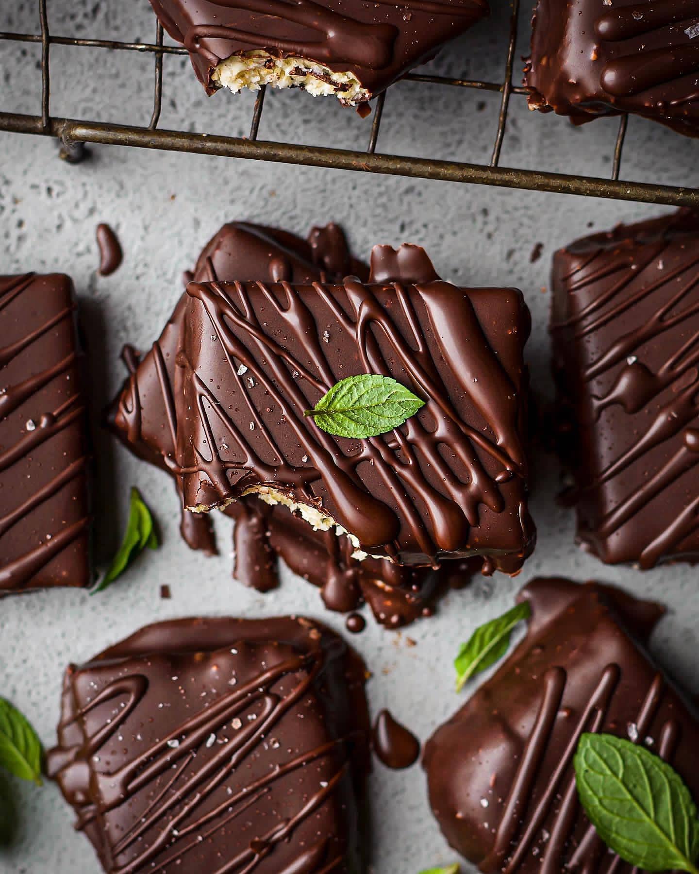 Vegan No-Bake Mint Rough Bars