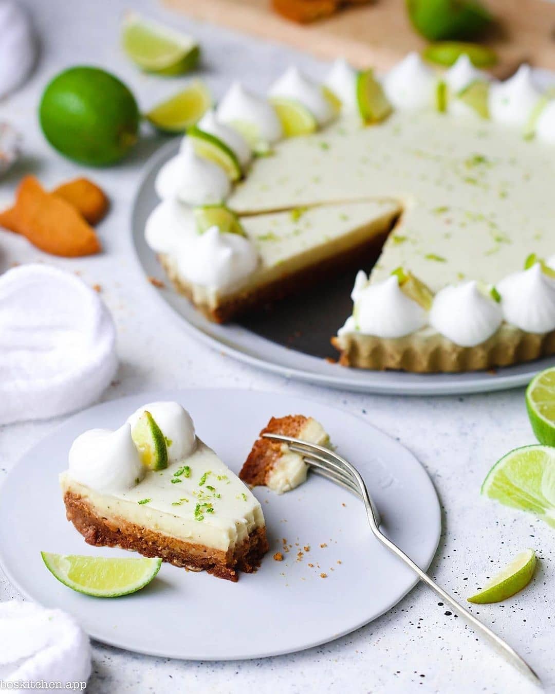 Fresh and Zingy Lime Pie with Aquafaba Cream