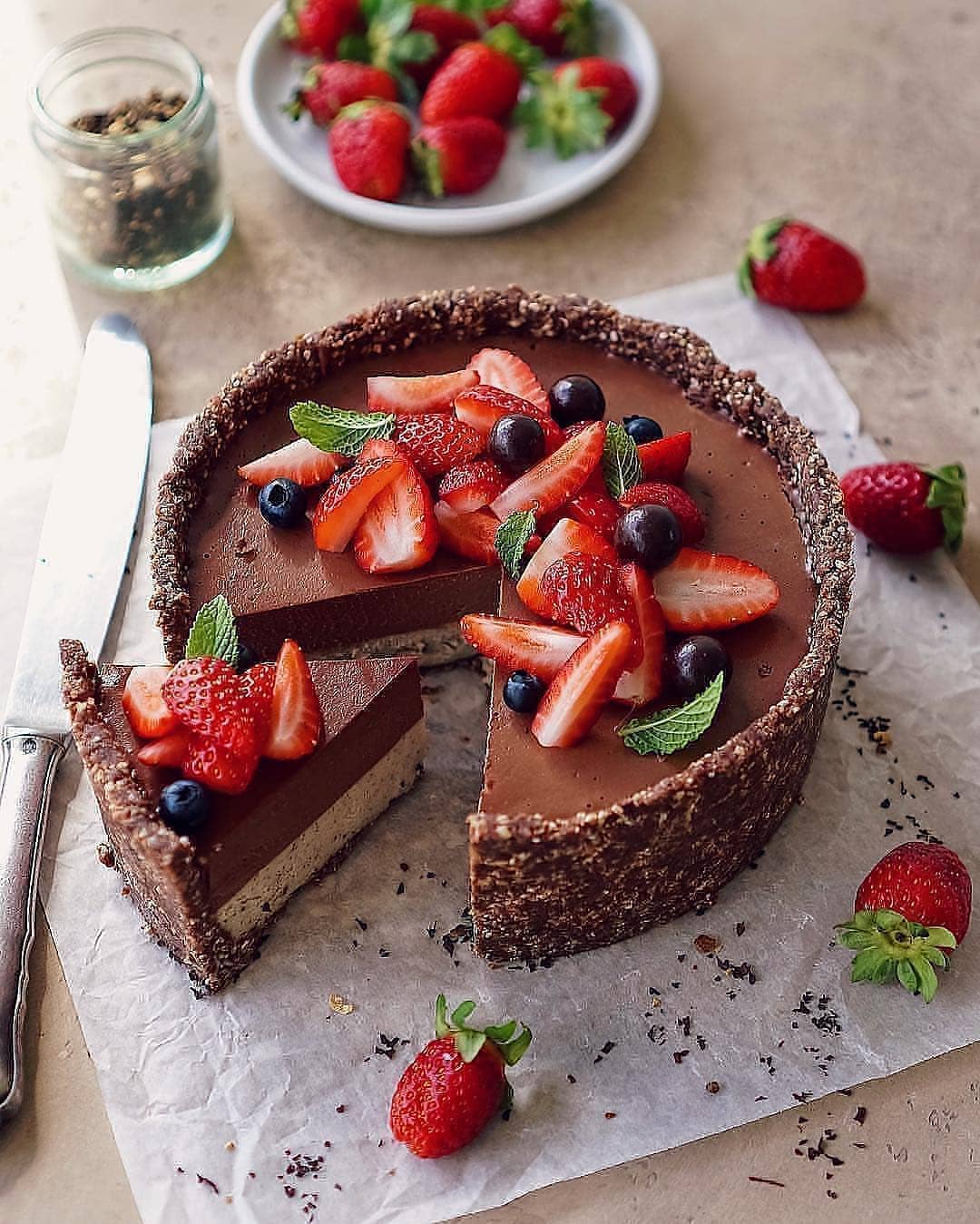 Vegan No-Bake Earl Grey & Chocolate Cake with Buckwheat Crust