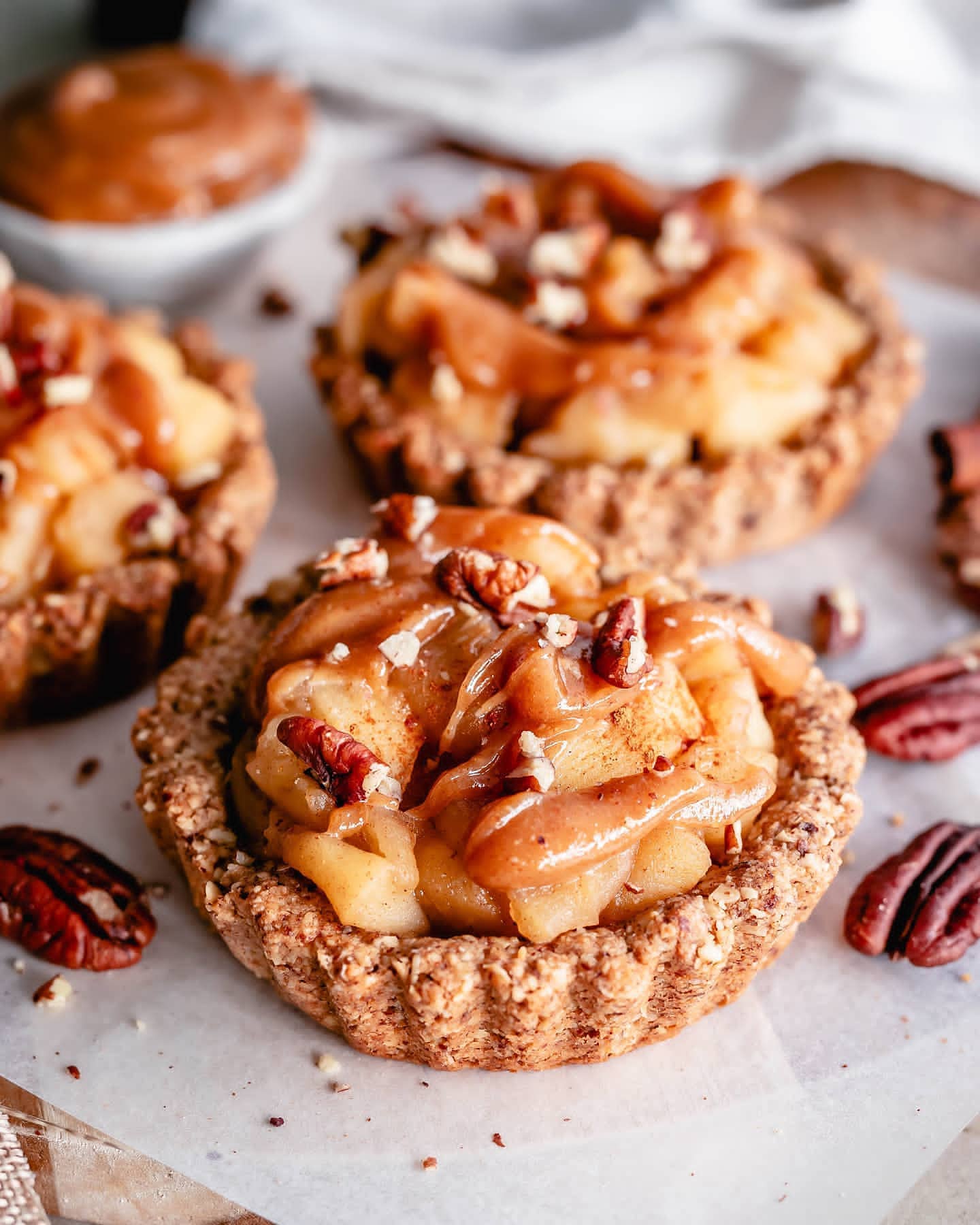 Pecan Granola Tartlets with Cinnamon Apples